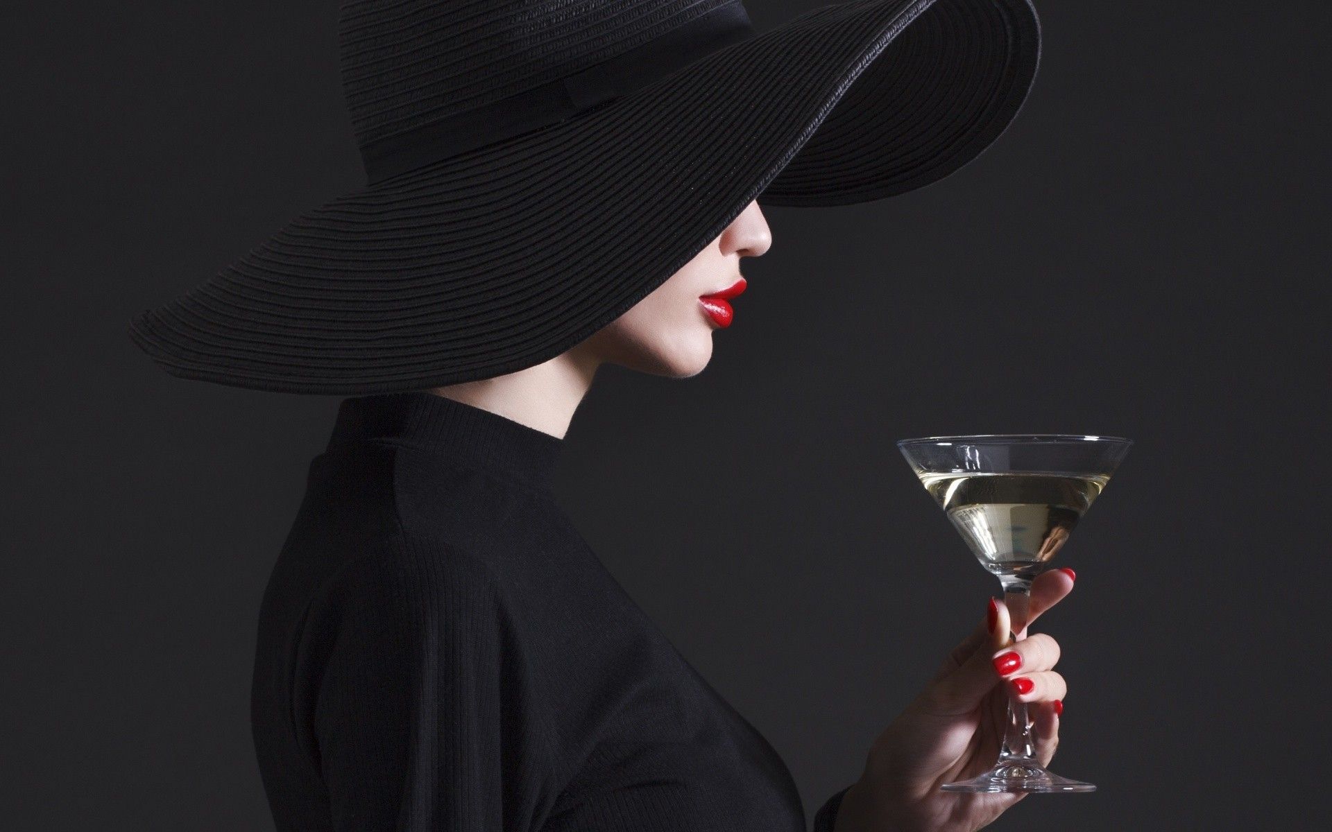 Download 1920x1200 Model, Red Lipstick, Black Hat, Drink