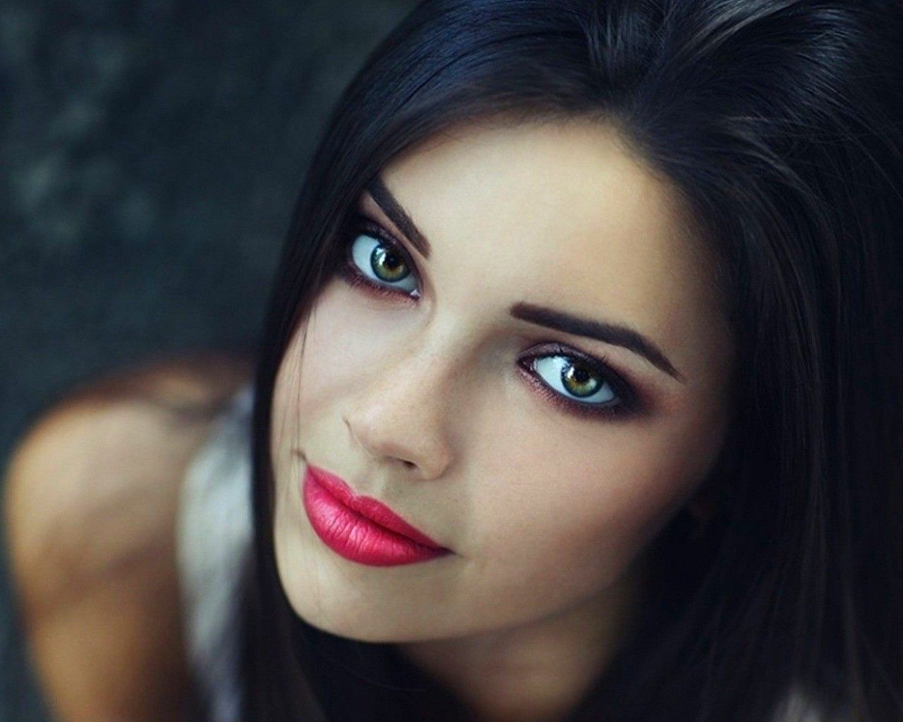 eyes, red, lips, black girl wallpaper