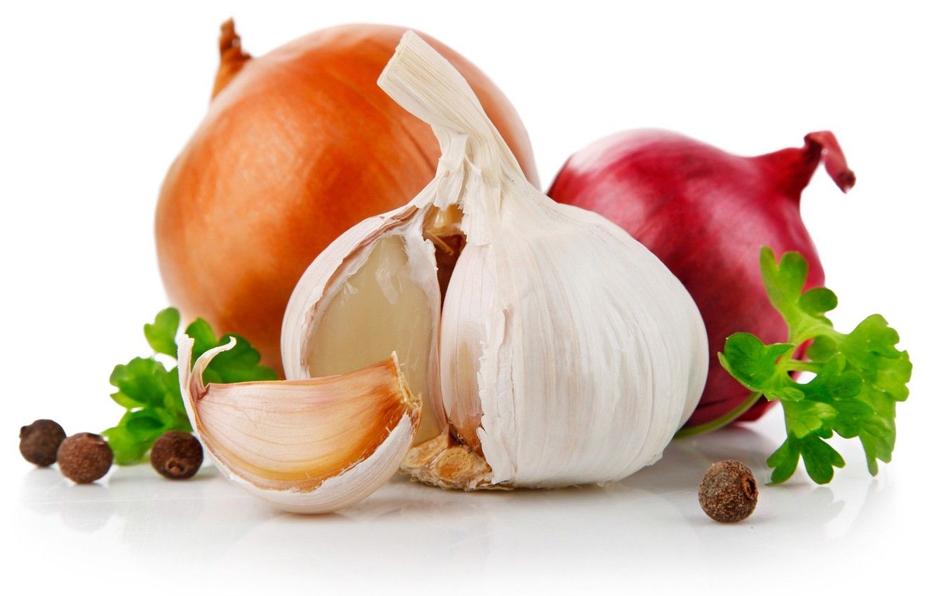 Wallpaper bow, white background, spices, garlic image for desktop