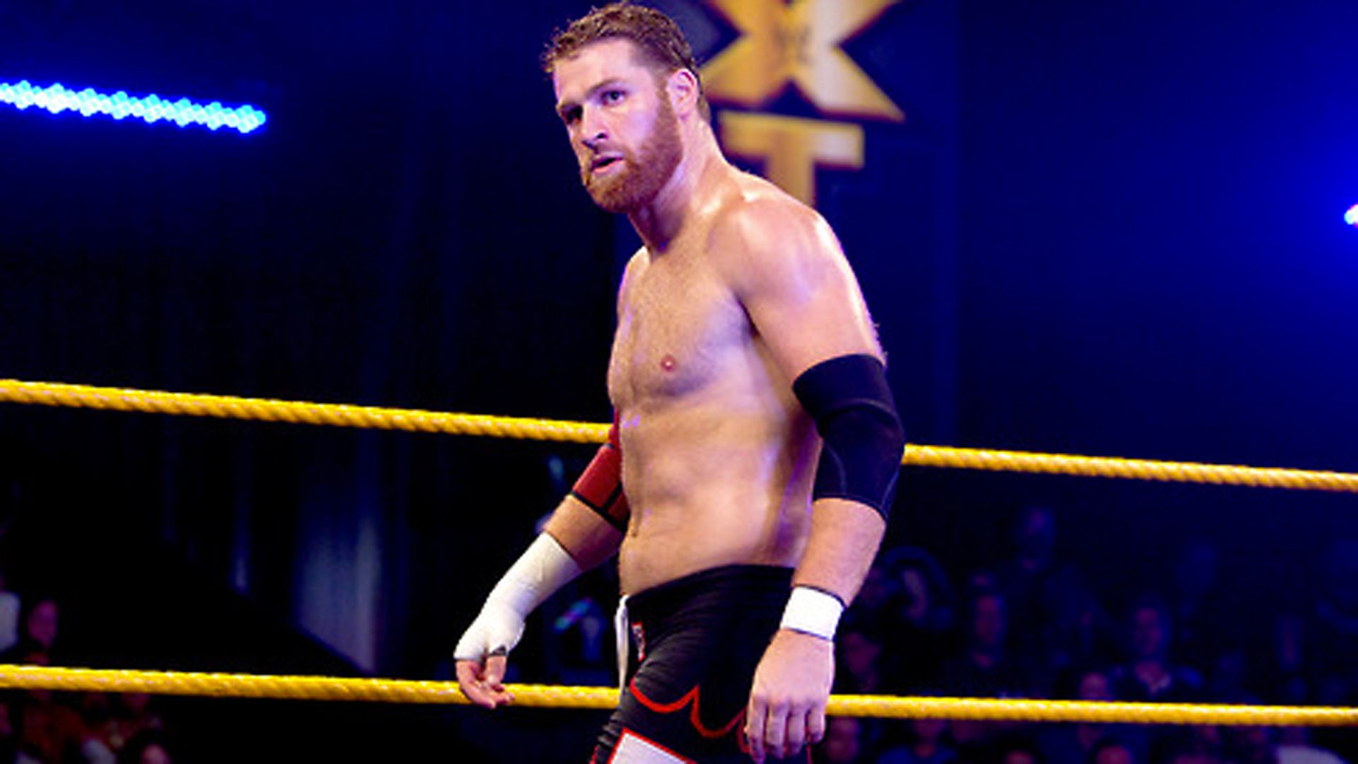 Sami Zayn suffers injury during long awaited WWE Raw debut