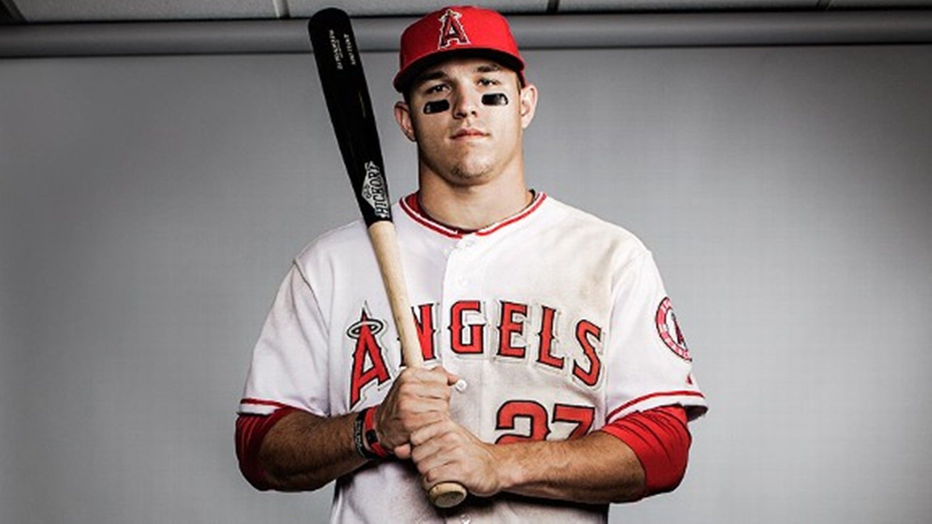 Download Mike Trout Baseball Player Wallpaper