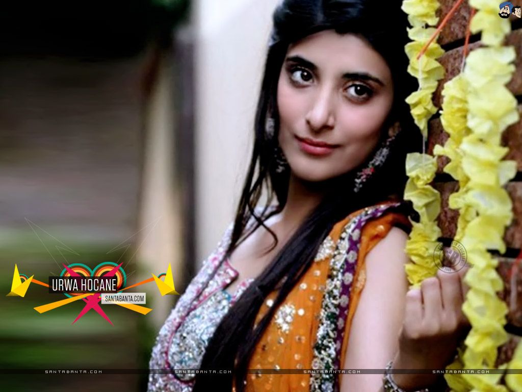 Free Download Urwa Hocane HD Wallpaper