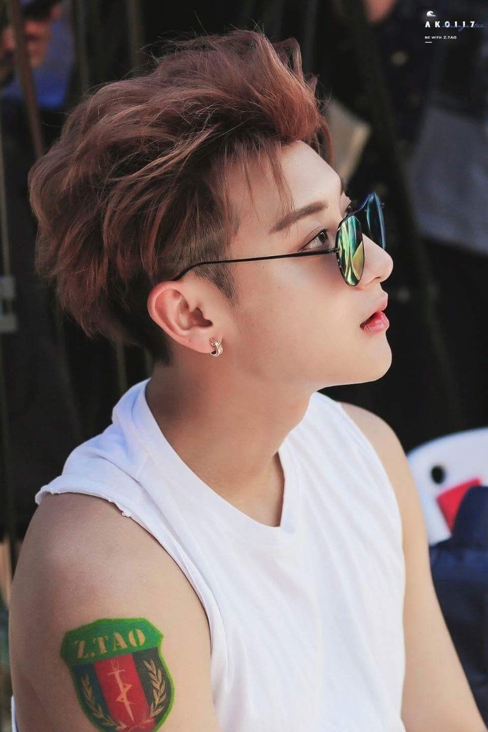 What? #ztao #kpop. Cantores, Atrizes, Taozi