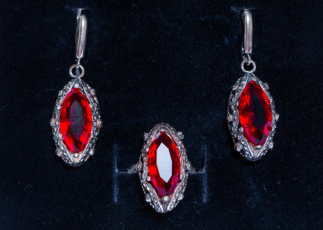 Desktop Wallpaper Ruby Ring Three 3 Earrings Jewelry