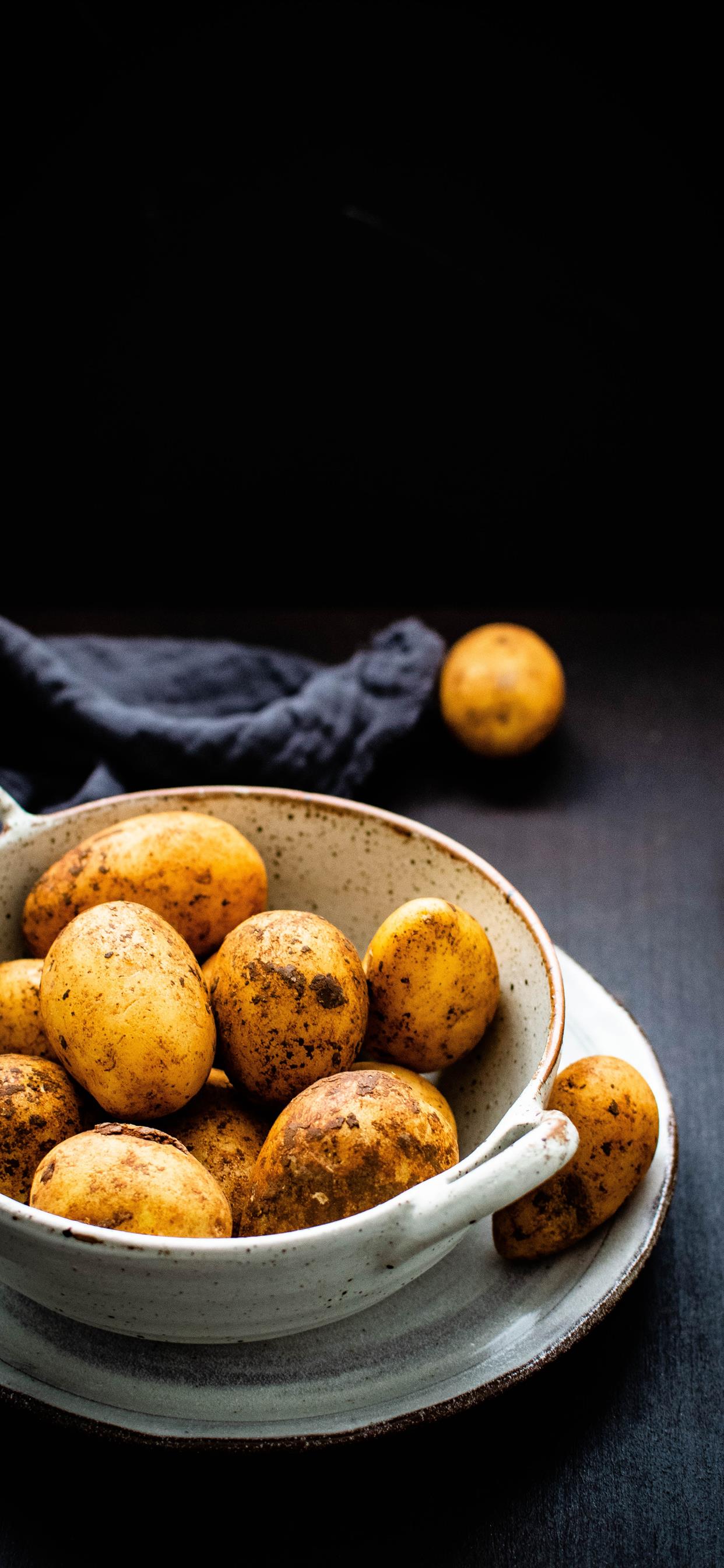 Potato bowl iPhone X Wallpaper Free Download