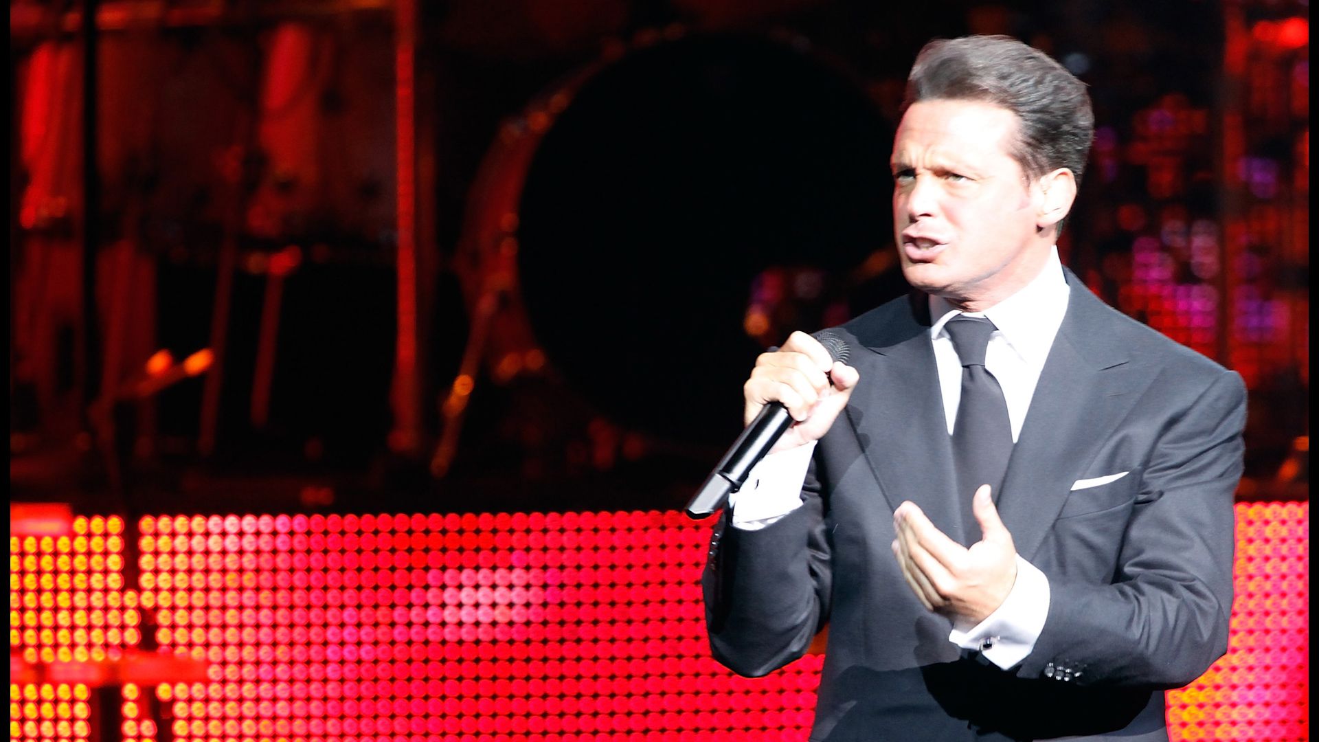 Mexican Singer Luis Miguel Arrested