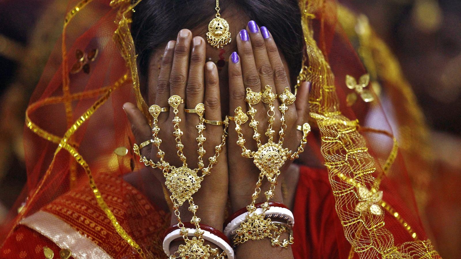 Coronavirus has Indians reschedule, downsize, relocate weddings
