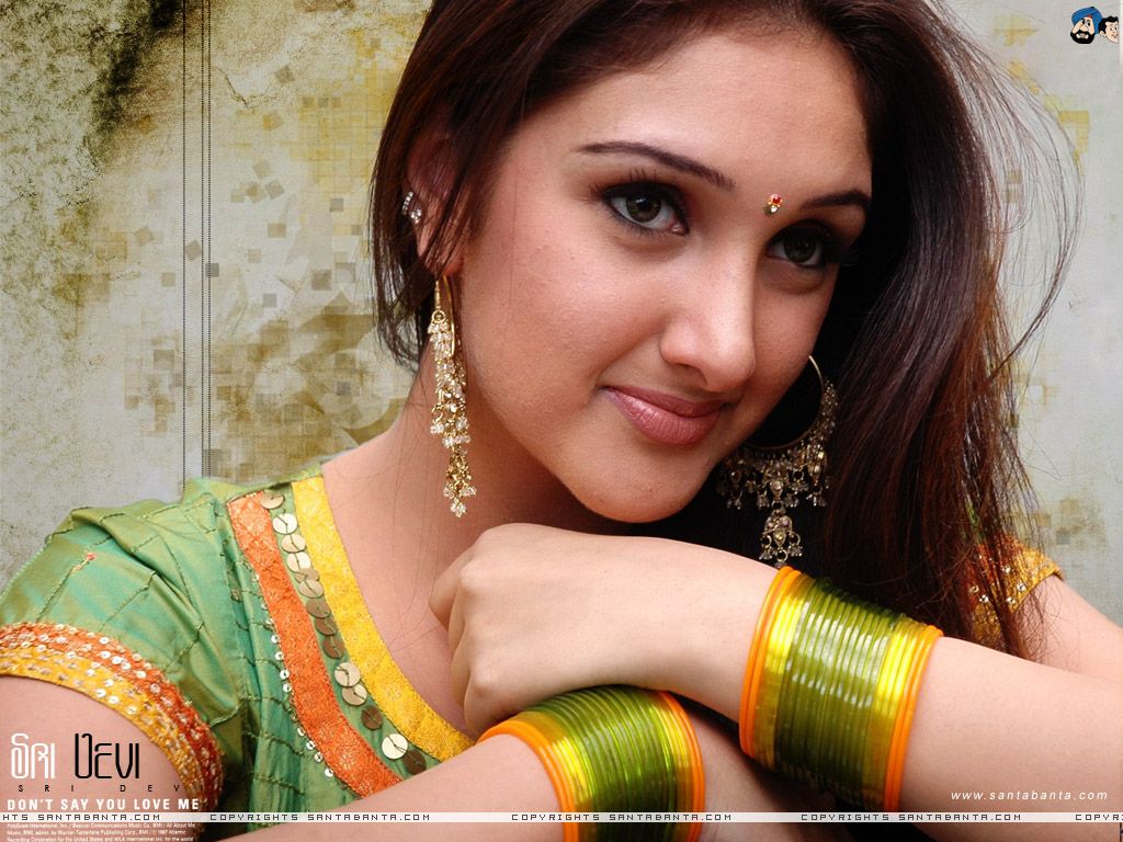 Hot Bollywood Heroines & Actresses HD Wallpaper I Indian Models