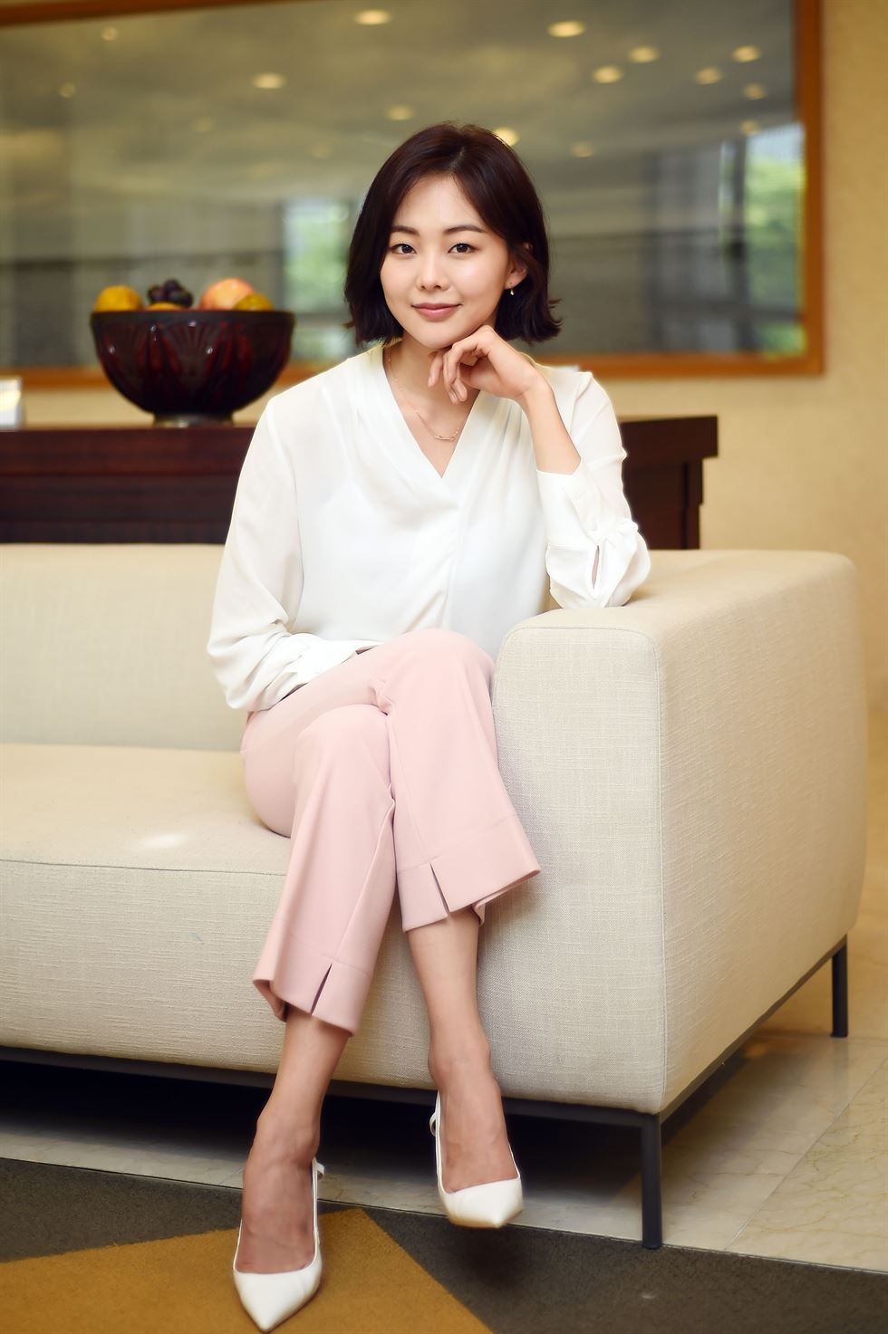 Keum Sae Rok Steals Hearts With 'innocent Smile' [PHOTOS]