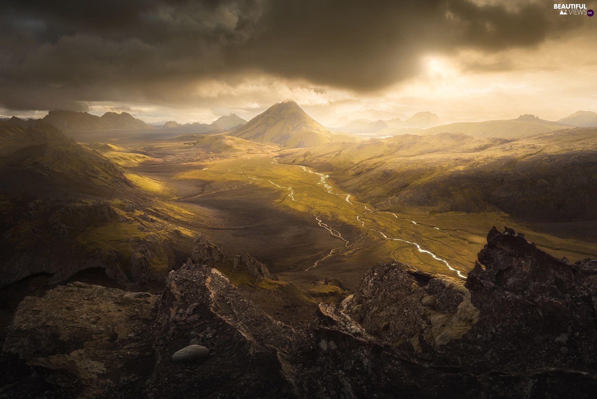 Valley, rocks, rainy, clouds, rivers, Mountains views