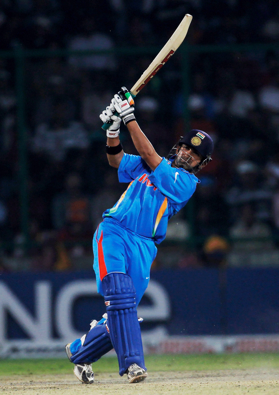 Gautam Gambhir Playing Cricket Shot Gambhir In World Cup Wallpaper & Background Download