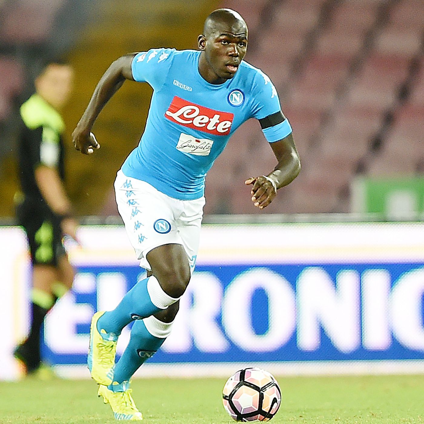 Kalidou Koulibaly officially extends Napoli contract until 2021