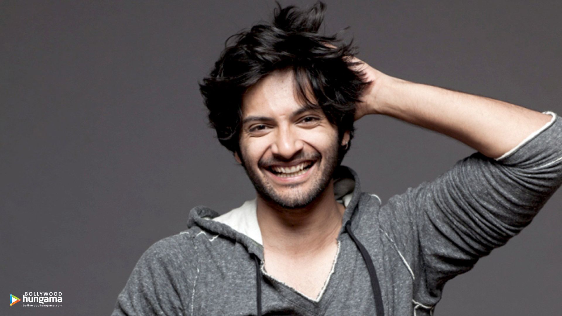 Ali Fazal strikes poses with Hollywood biggies at Oscars