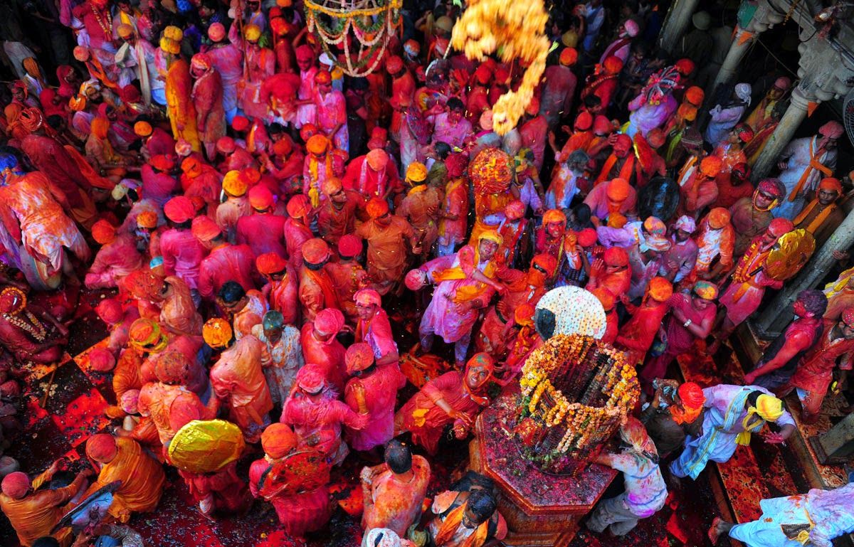 Indian culture) Celebrate Holi in Paris on march, 19th