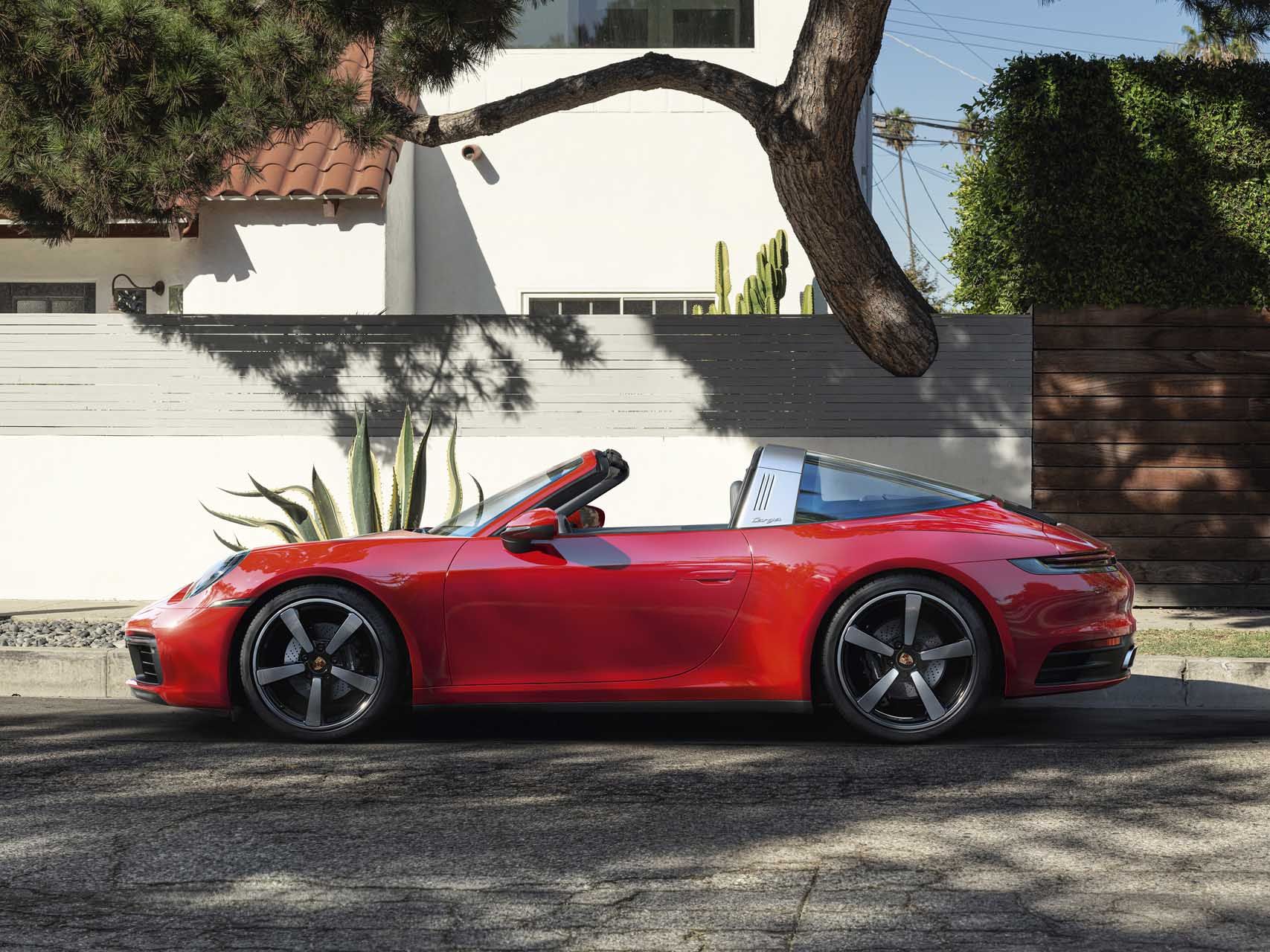 Porsche 911 Targa 4 revealed: Heritage, hoopla, and at least