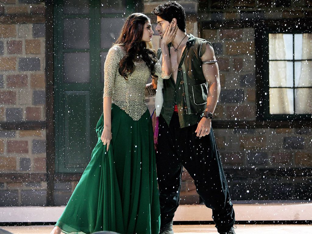 Sooraj Pancholi & Athiya Shetty #Hero #Fashion #Style #Hot #Bollywood #India #SoorajPancholi #AthiyaShetty. Hero wallpaper, Hero movie