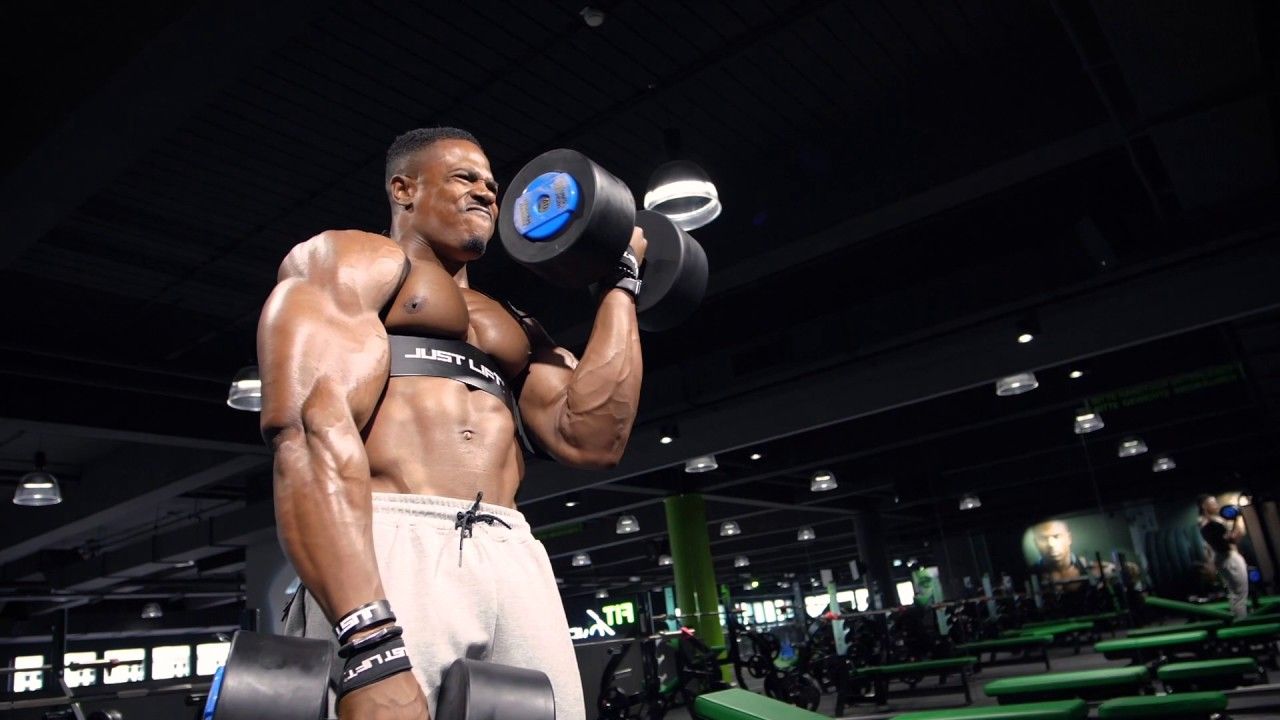 Simeon Panda Chains Wallpaper