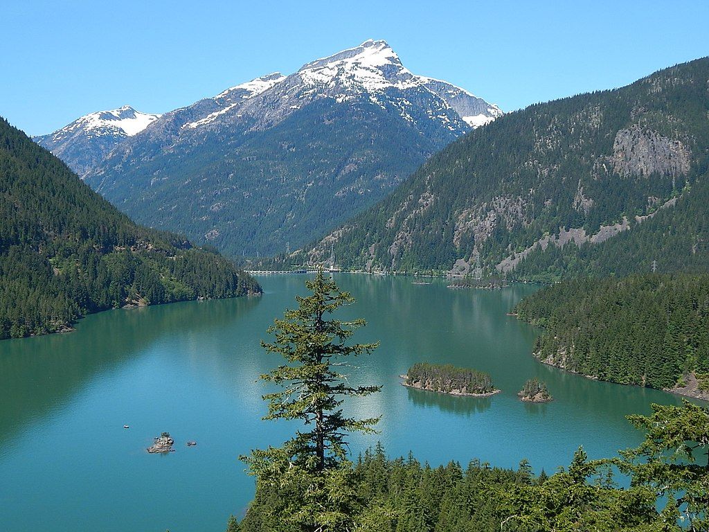Davis Peak seen from Diablo Lake Overlook in the North