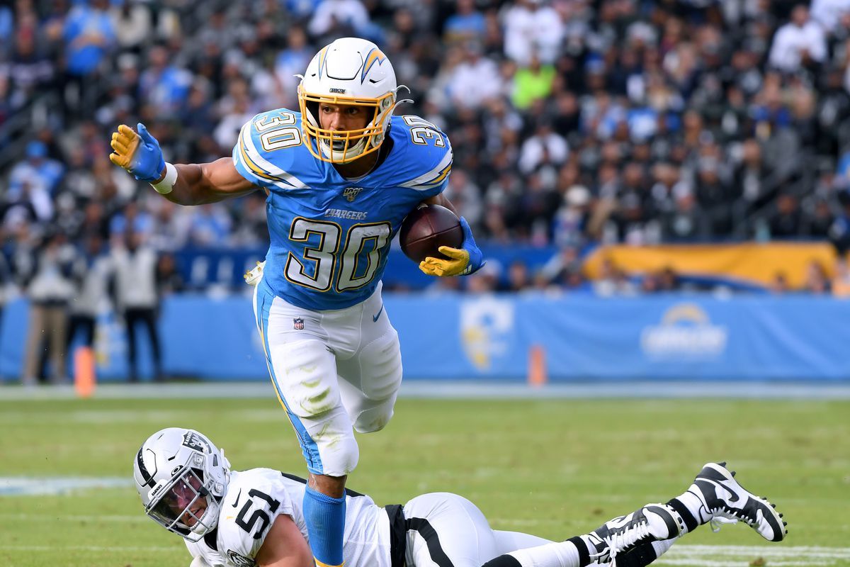 Chargers RB Austin Ekeler shows off on social media From