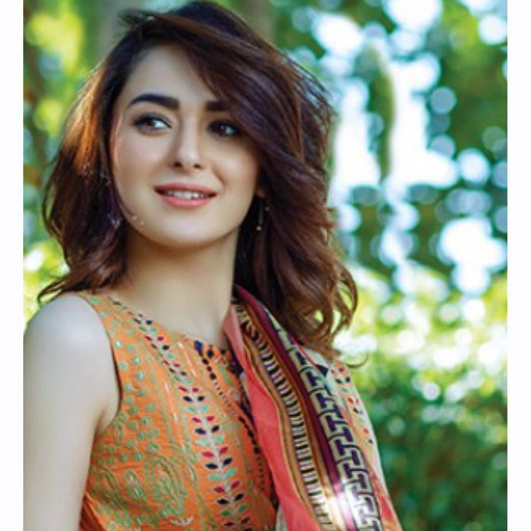 Hania Amir Wallpaper HD for Android