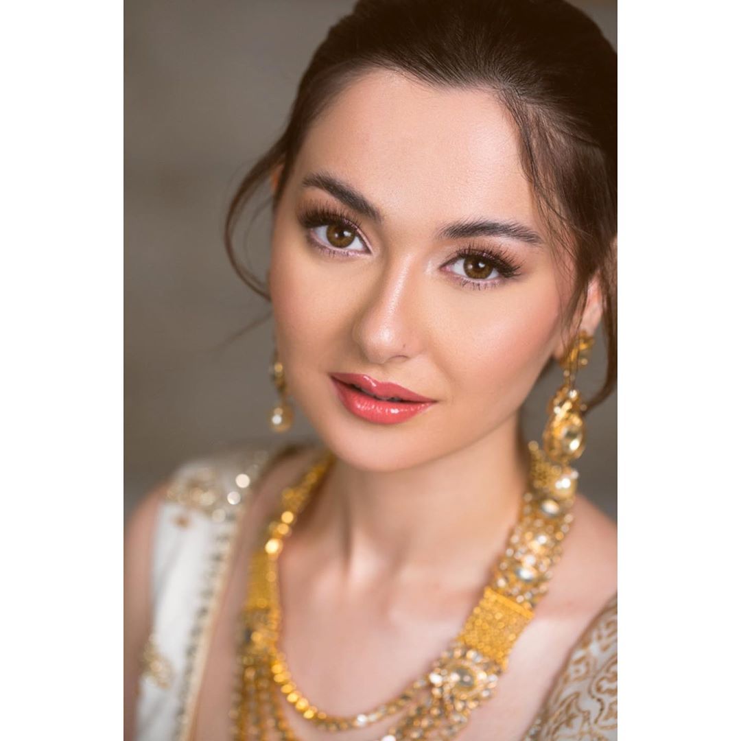 Hania Amir's Latest Pics