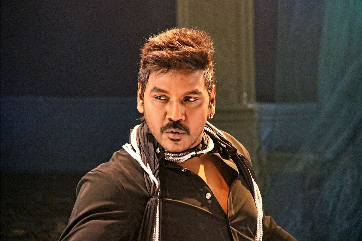 Kanchana 2 (2015)