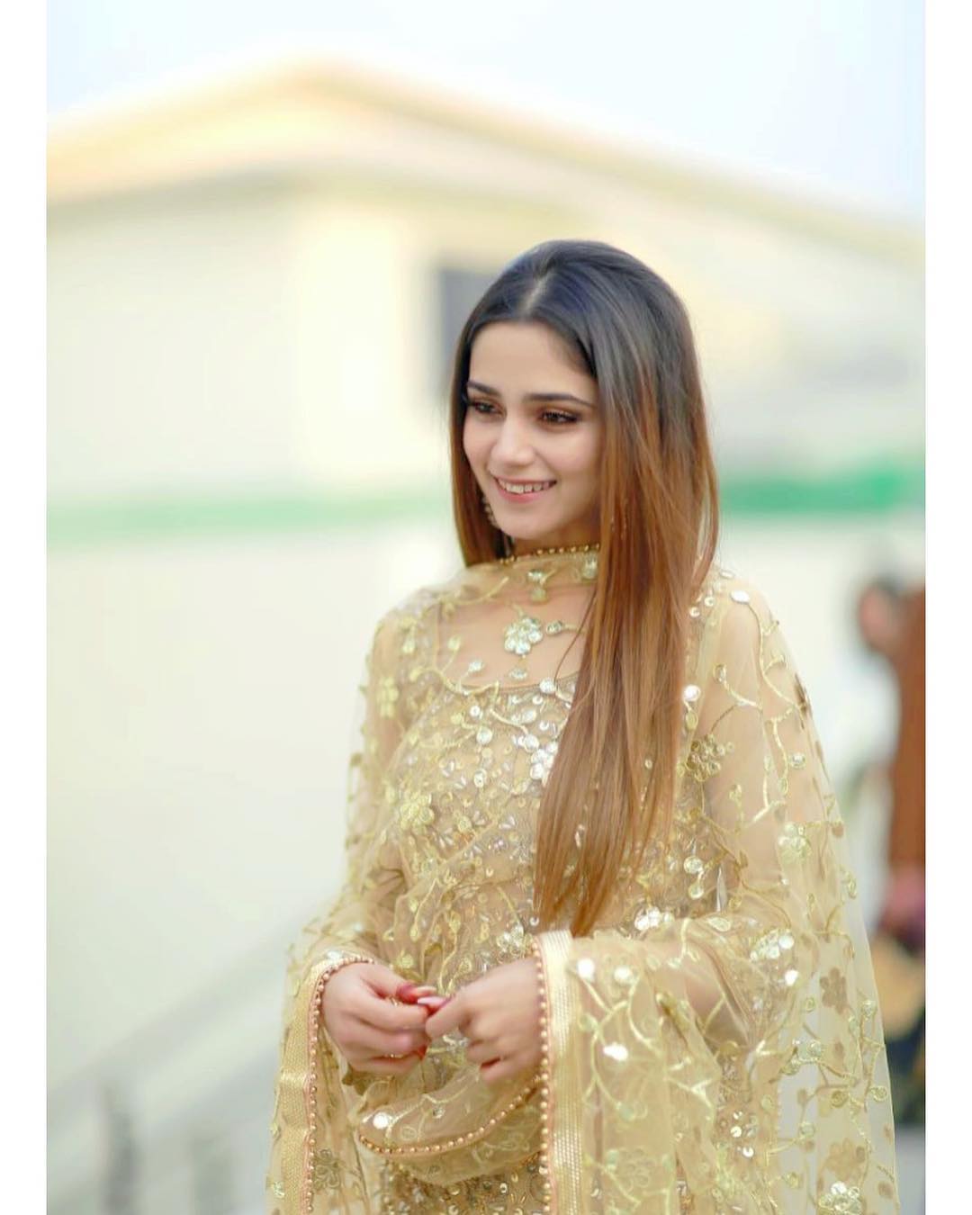 Aima Baig Wallpapers Wallpaper Cave