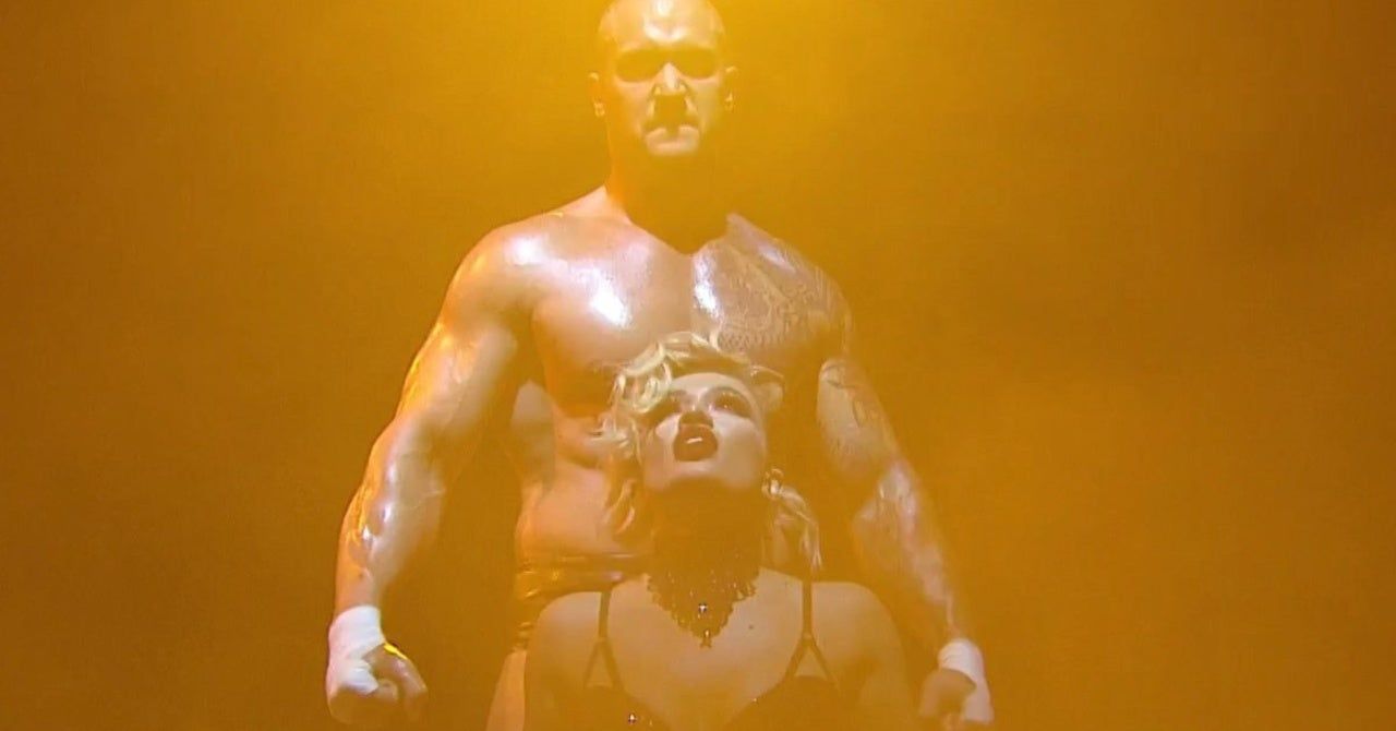 Watch NXT's Karrion Kross and Scarlett Make Their Impressive Debut