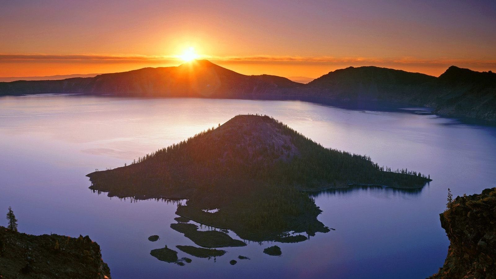Free download sunrise over crater lake and wizard island