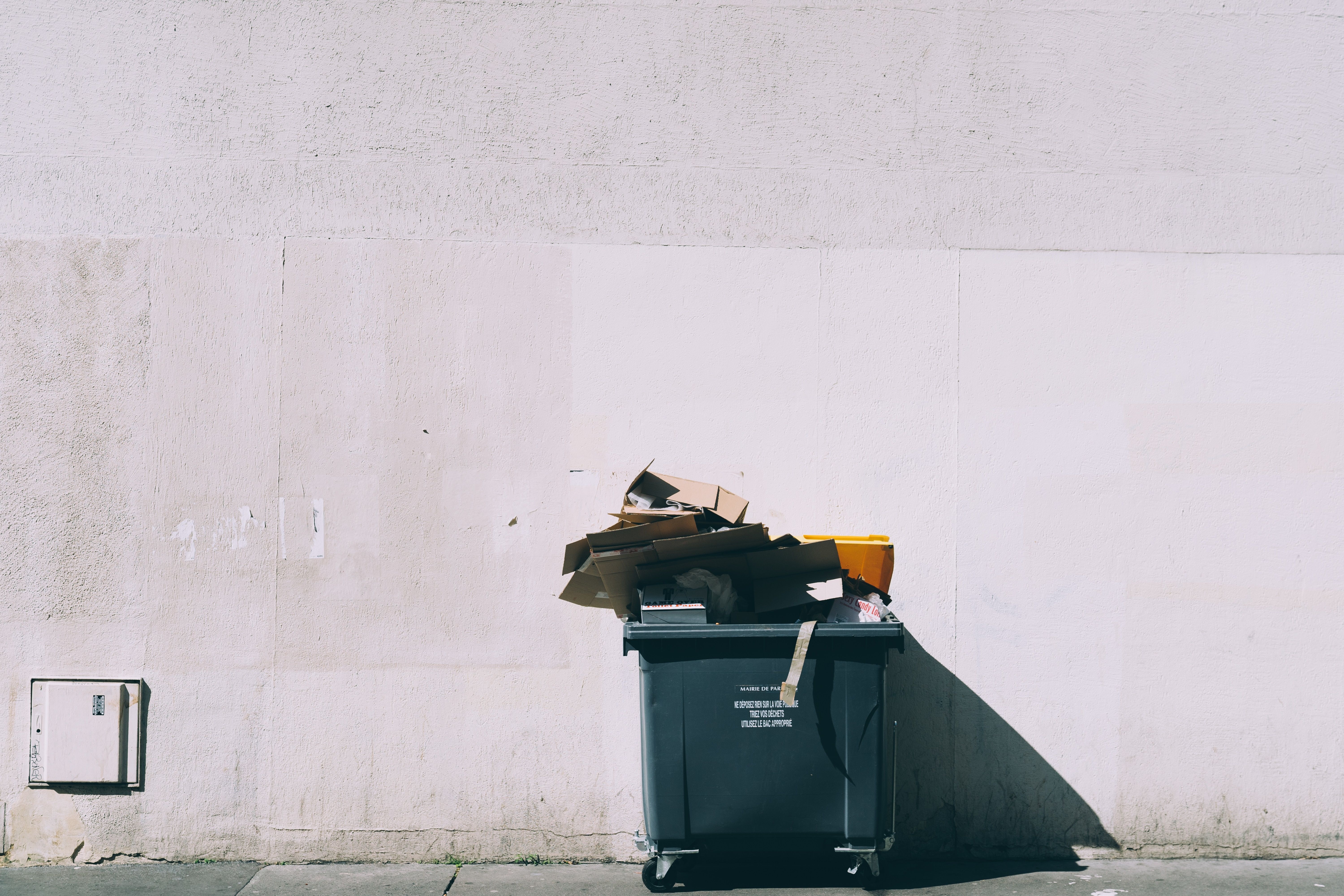 Trash Can Picture. Download Free Image