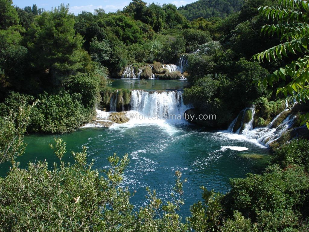 waterfalls picture image. National Park Krka Waterfalls