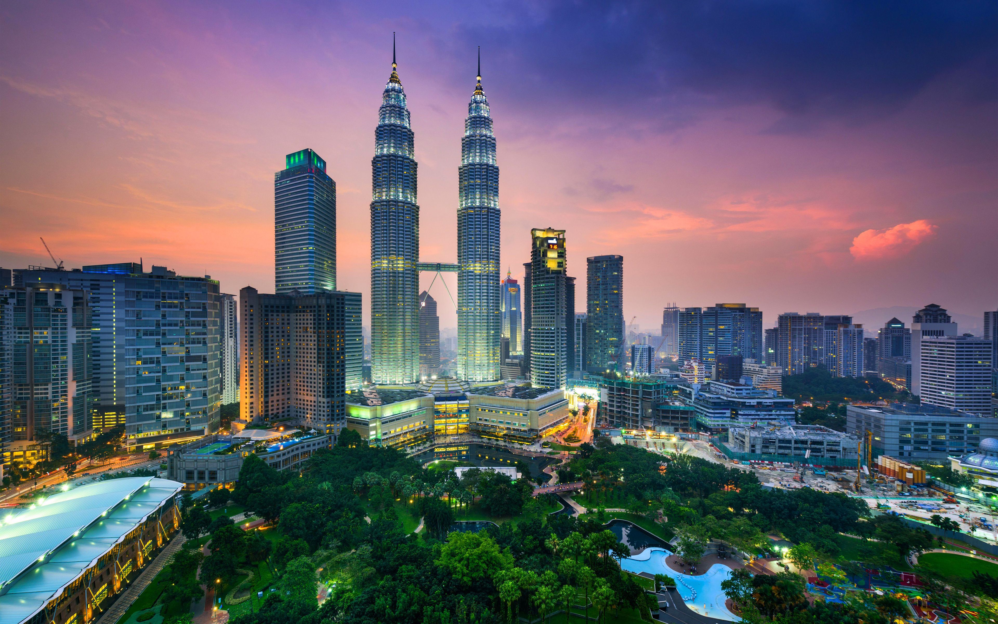 Download wallpaper Petronas Towers, susnet, 4k, KLCC, skyscrapers