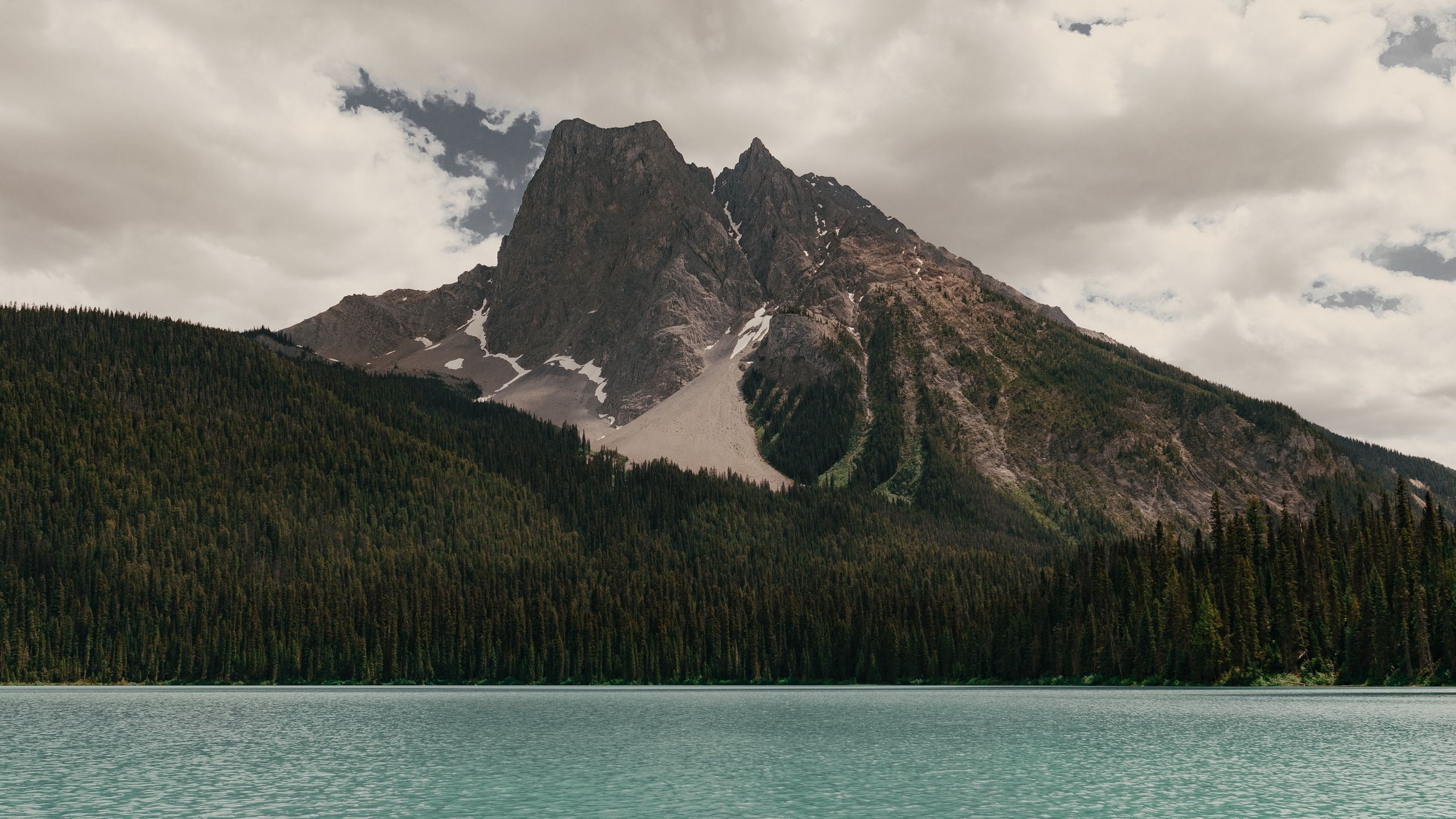 Download wallpaper 2560x1440 mountain, lake, landscape, clouds