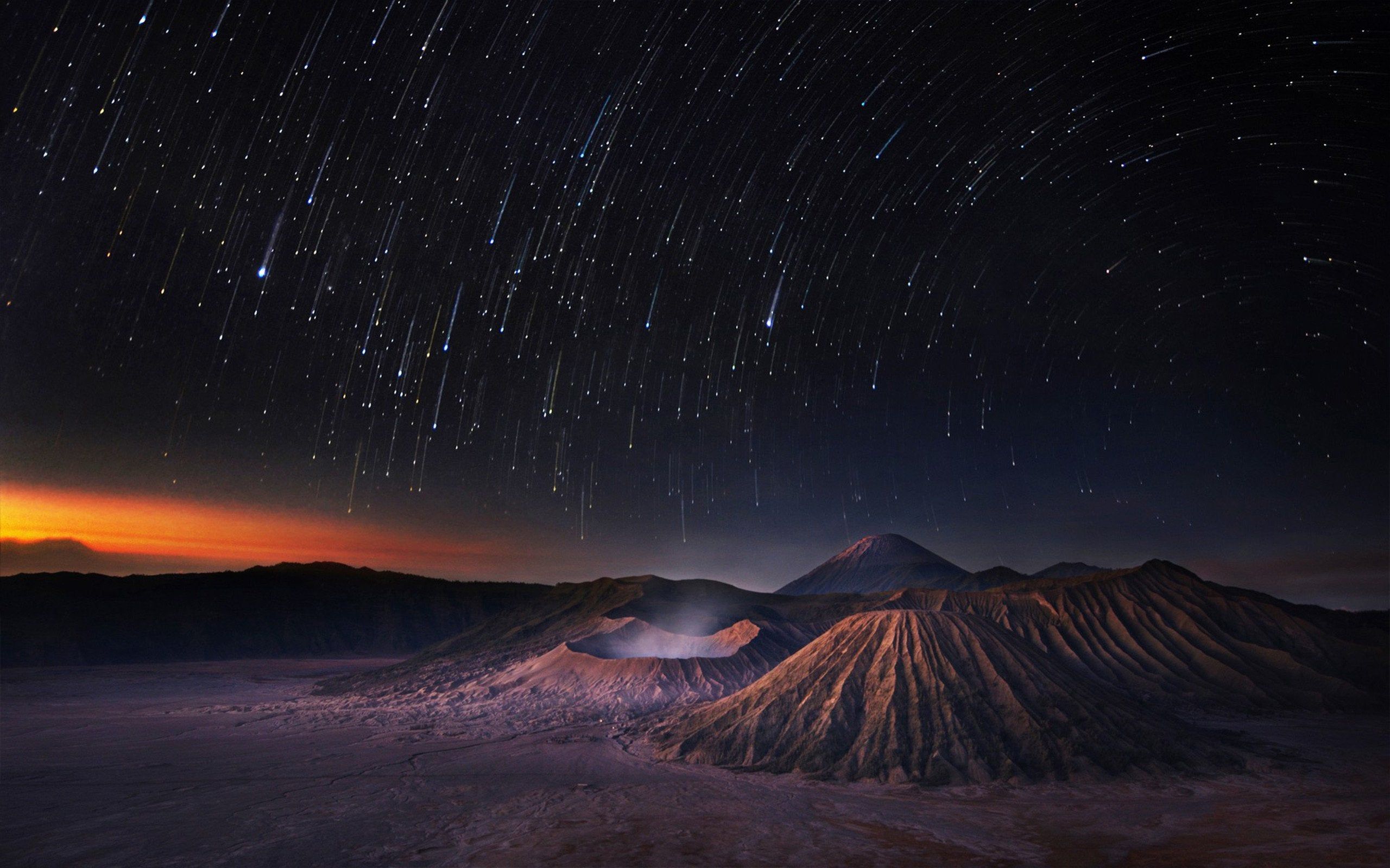 Star trails over Mt. Bromo, Indonesia [2560x1600]