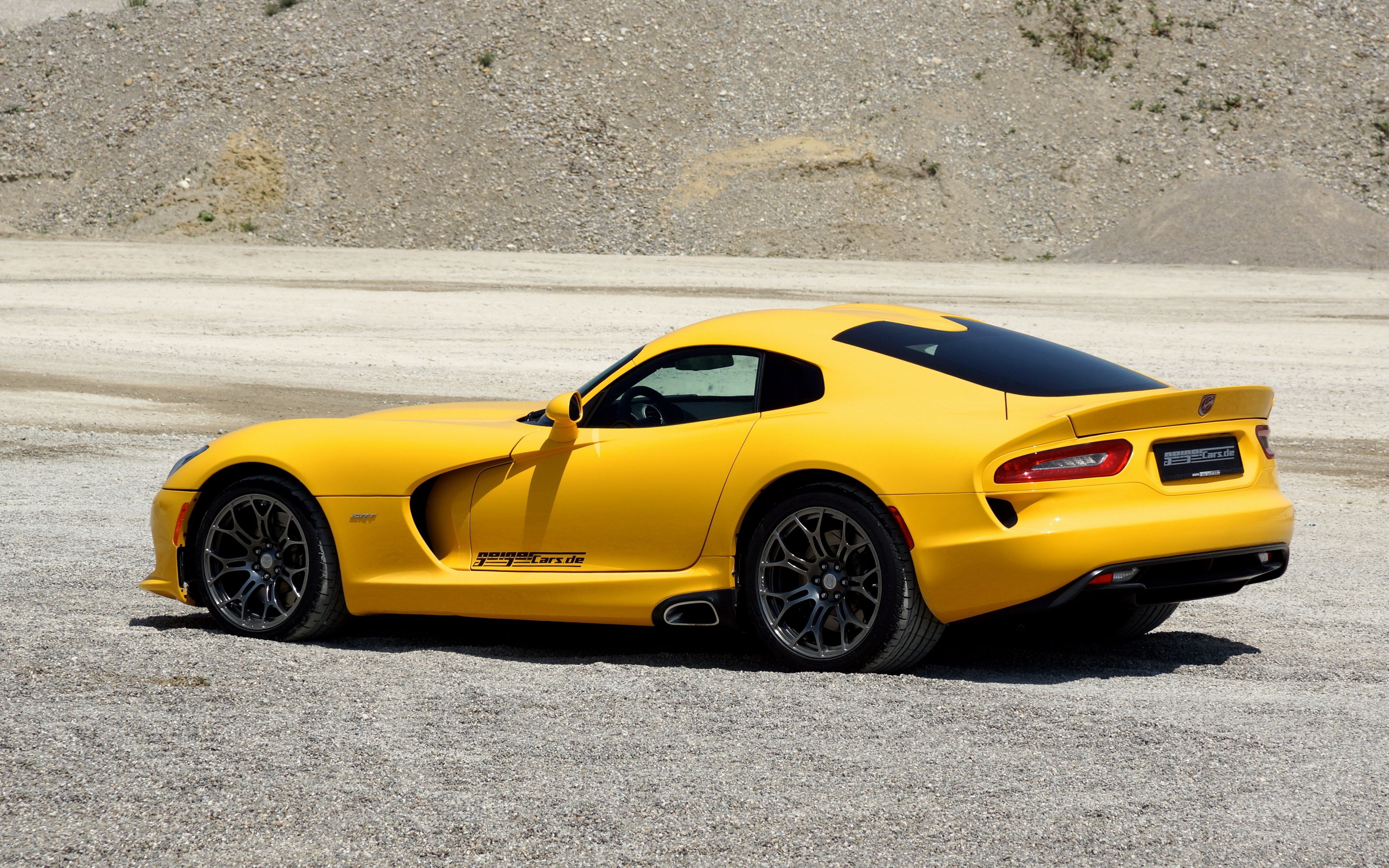 Download wallpaper 3840x2400 geiger, dodge, srt, viper, yellow