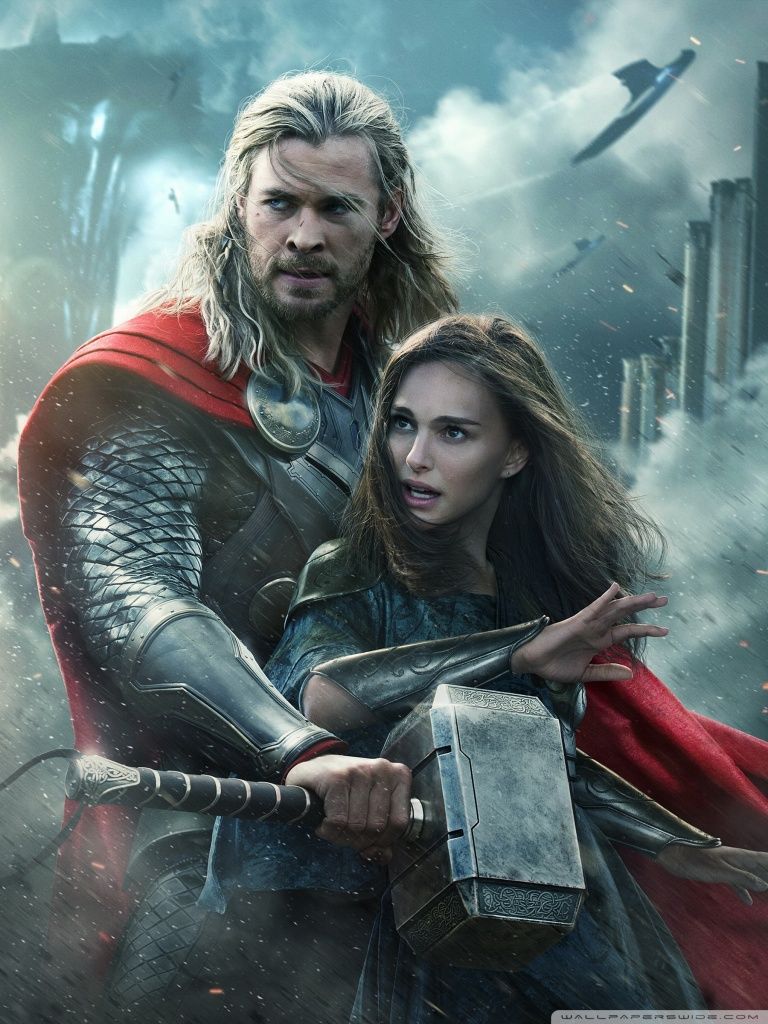 Thor the Dark World Natalie Portman and Chris Hemsworth Ultra HD