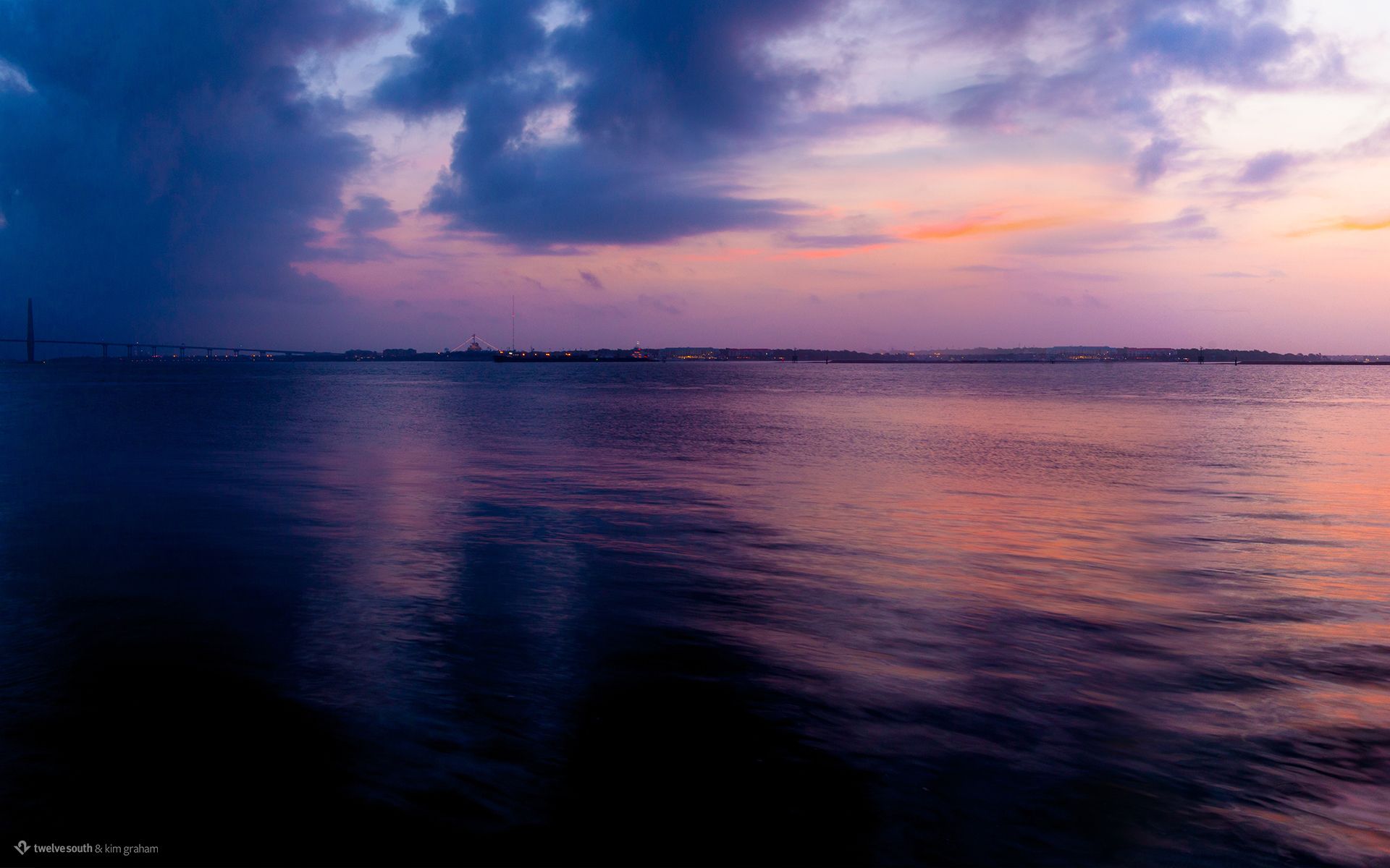 Dual Screen Wallpaper: Charleston at Sea Level