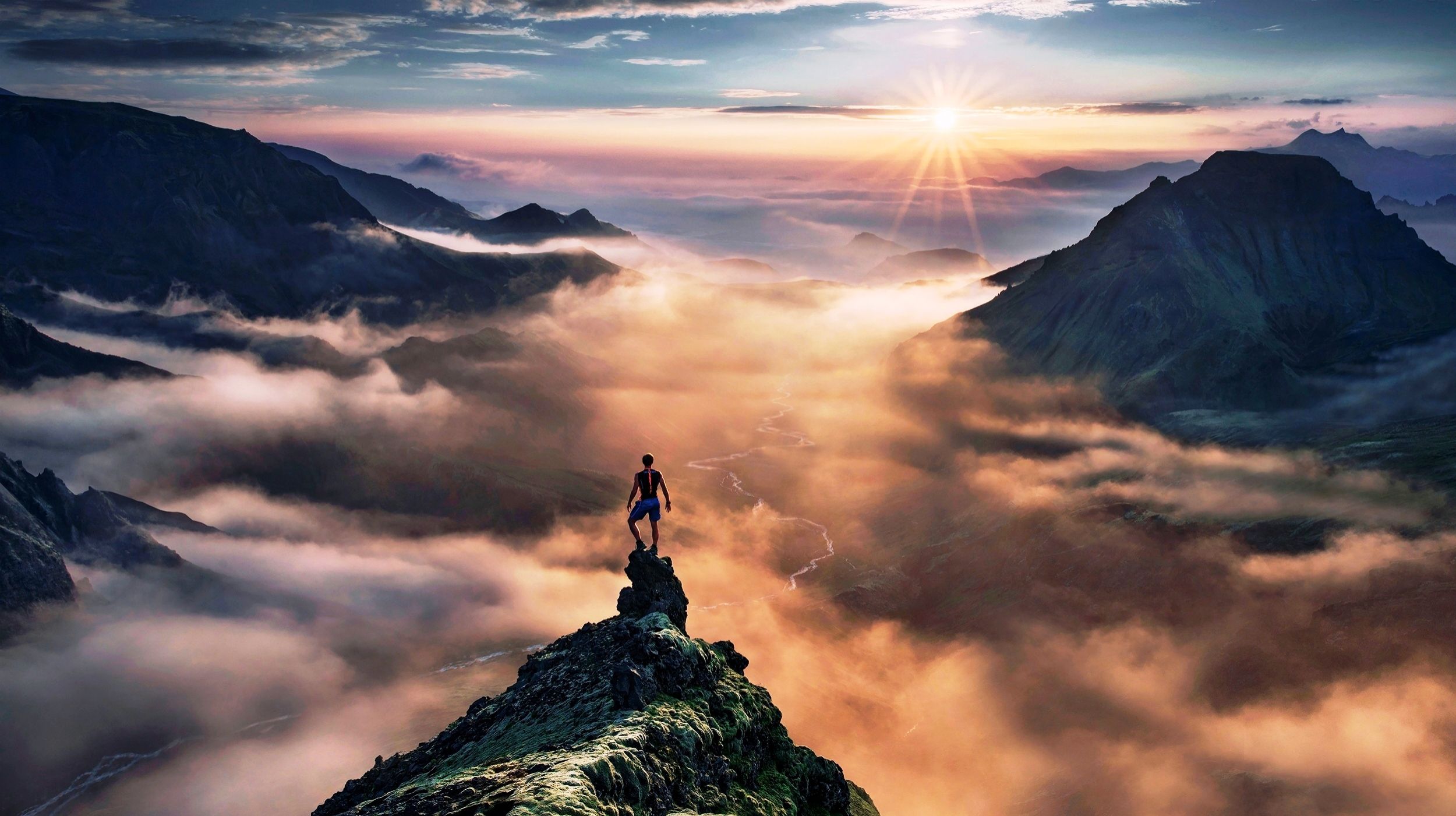 1,103,291 Mountain Climbing Images, Stock Photos & Vectors | Shutterstock