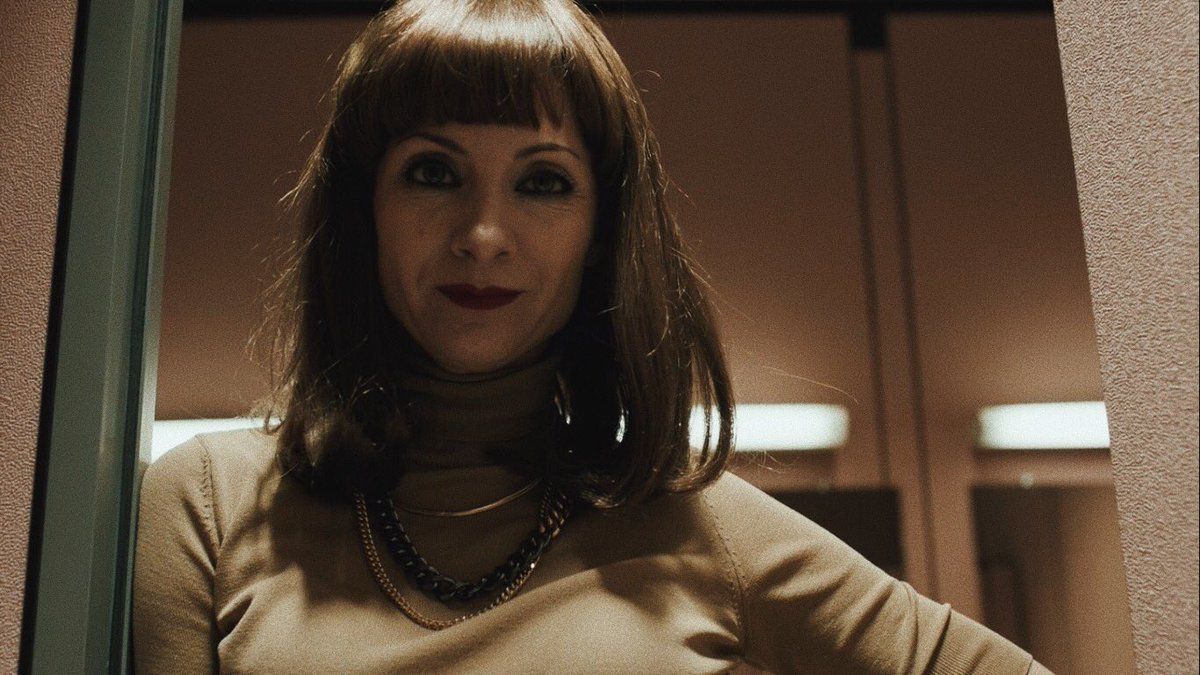 giulia Zahir, 2x01 #VisaVis