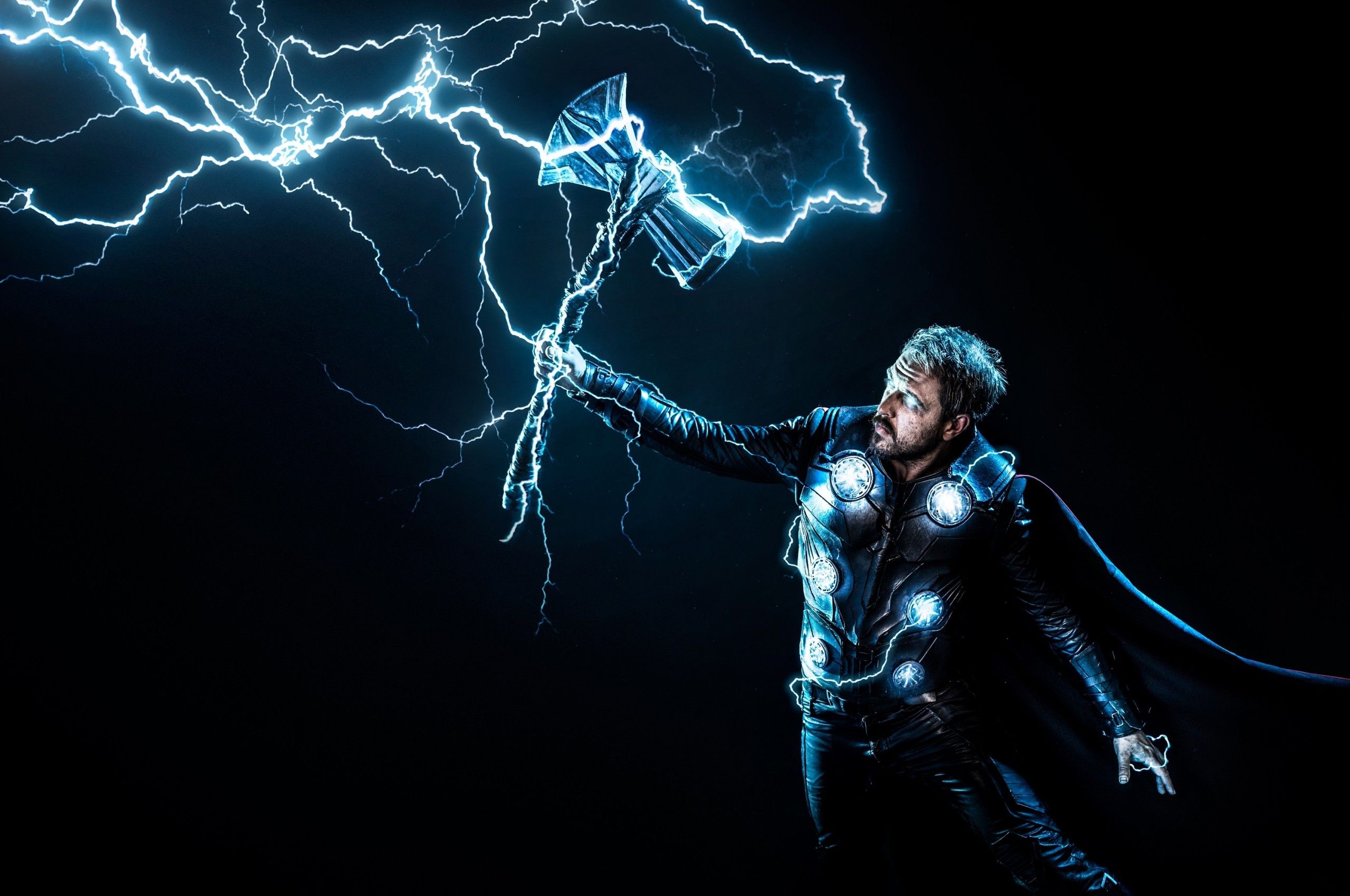 Download 2560x1700 Thor, Hammer, Lightning, God Of Thunder