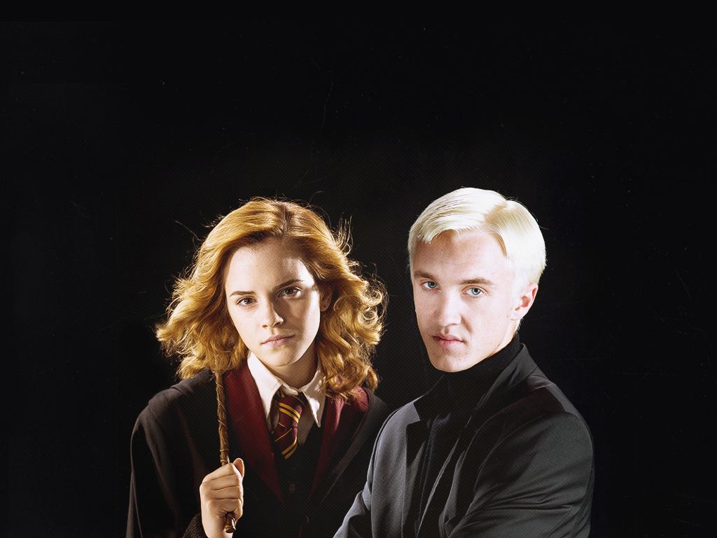 Malfoy and Hermione Wallpaper