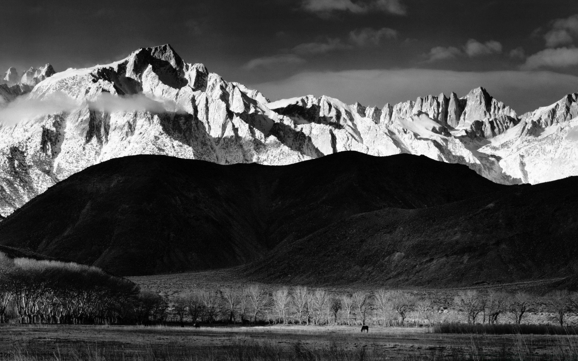Mountains Monochrome