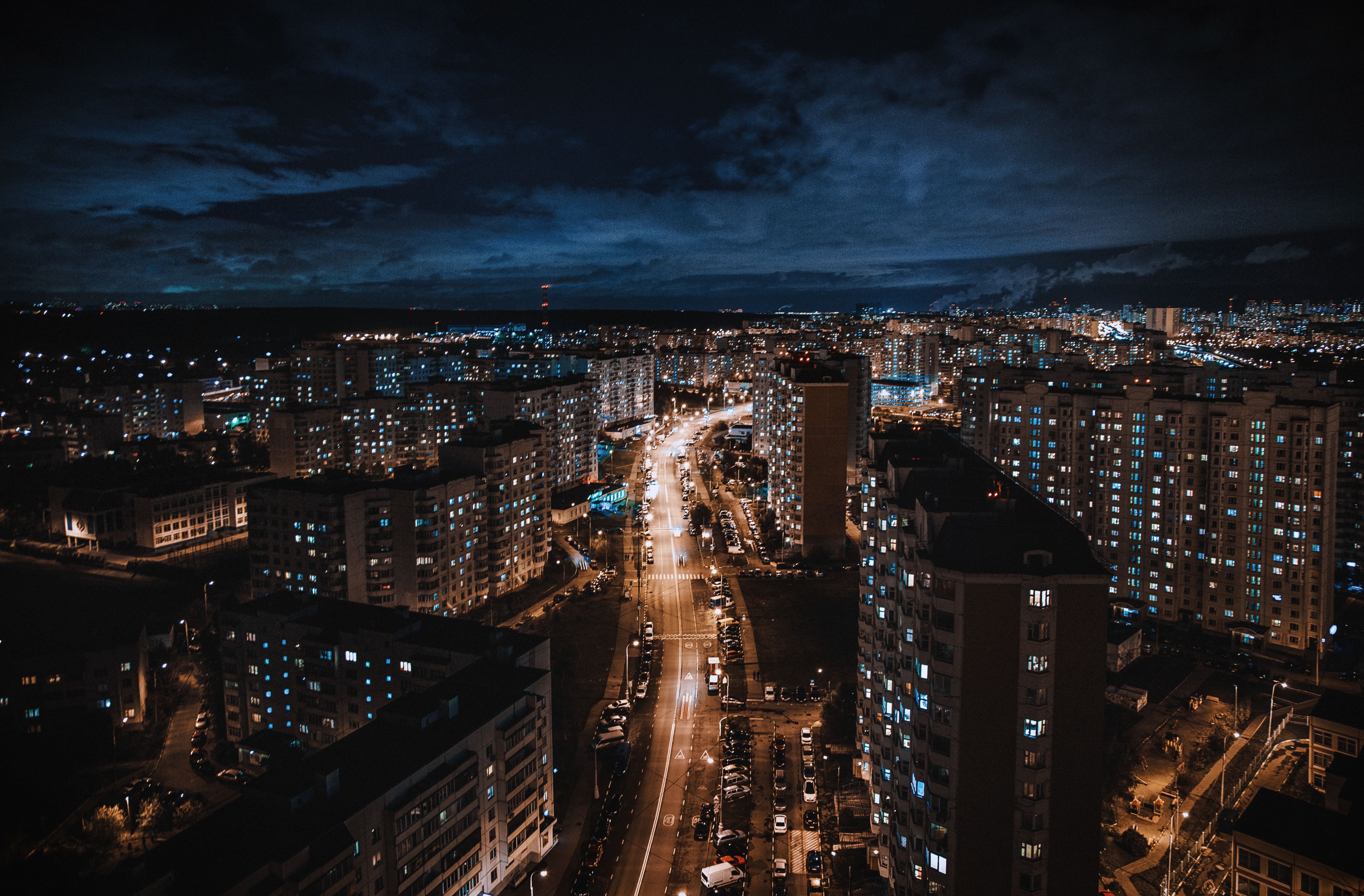 Download wallpaper road, night, city, building, home, Moscow