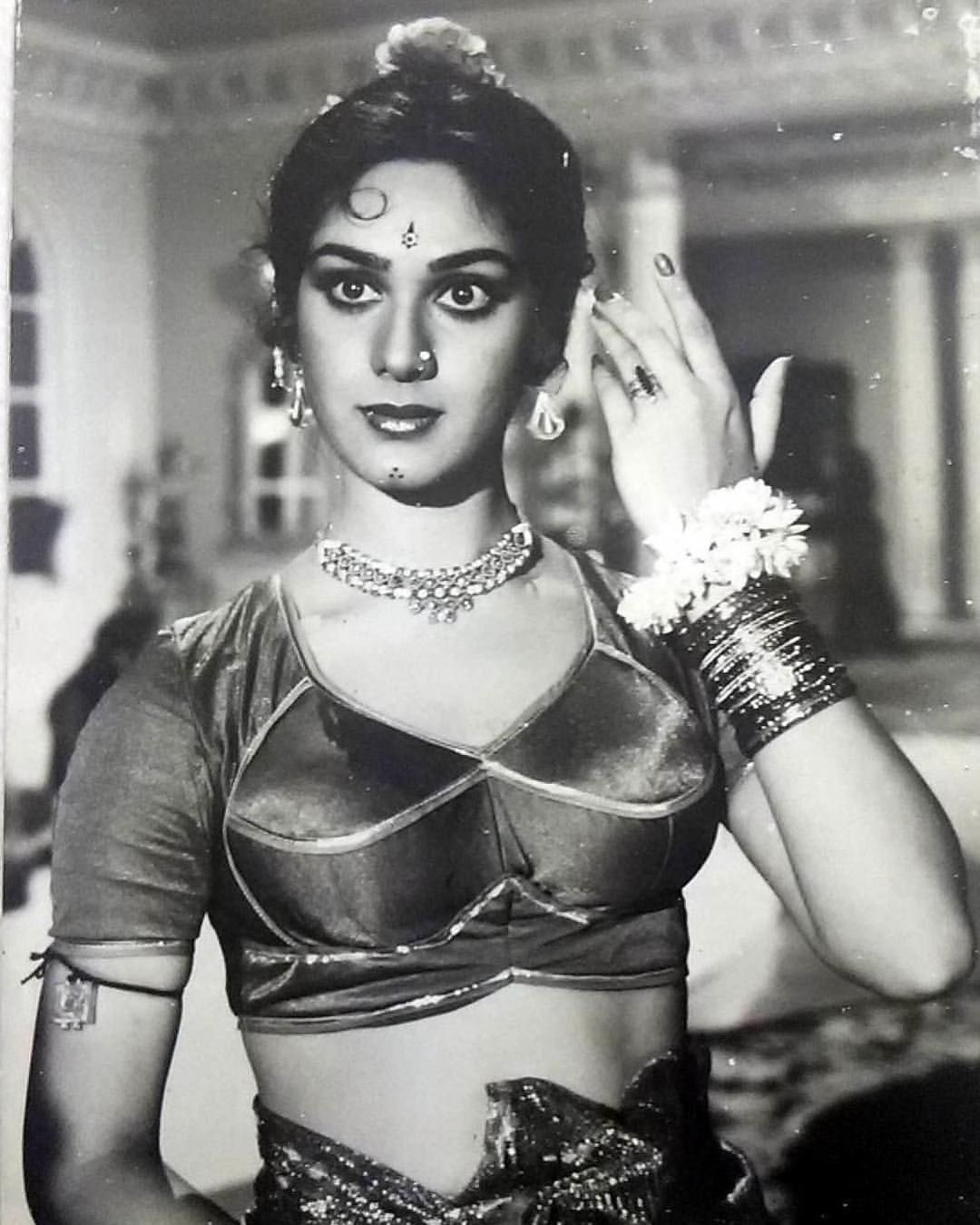 meenakshiseshadri #BollywoodFlashback s #muvyz082518 #instagood