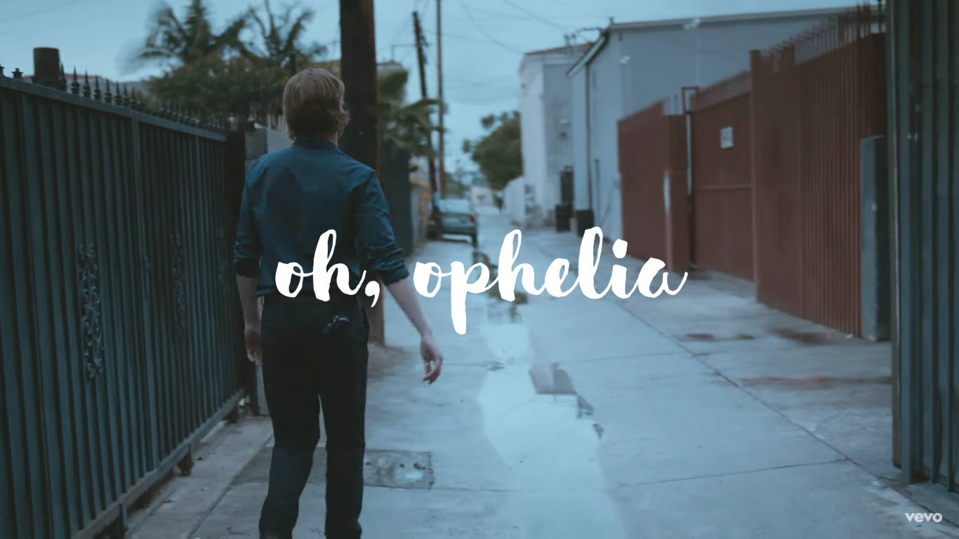This is a wallpaper for desktop that I made from the Ophelia video