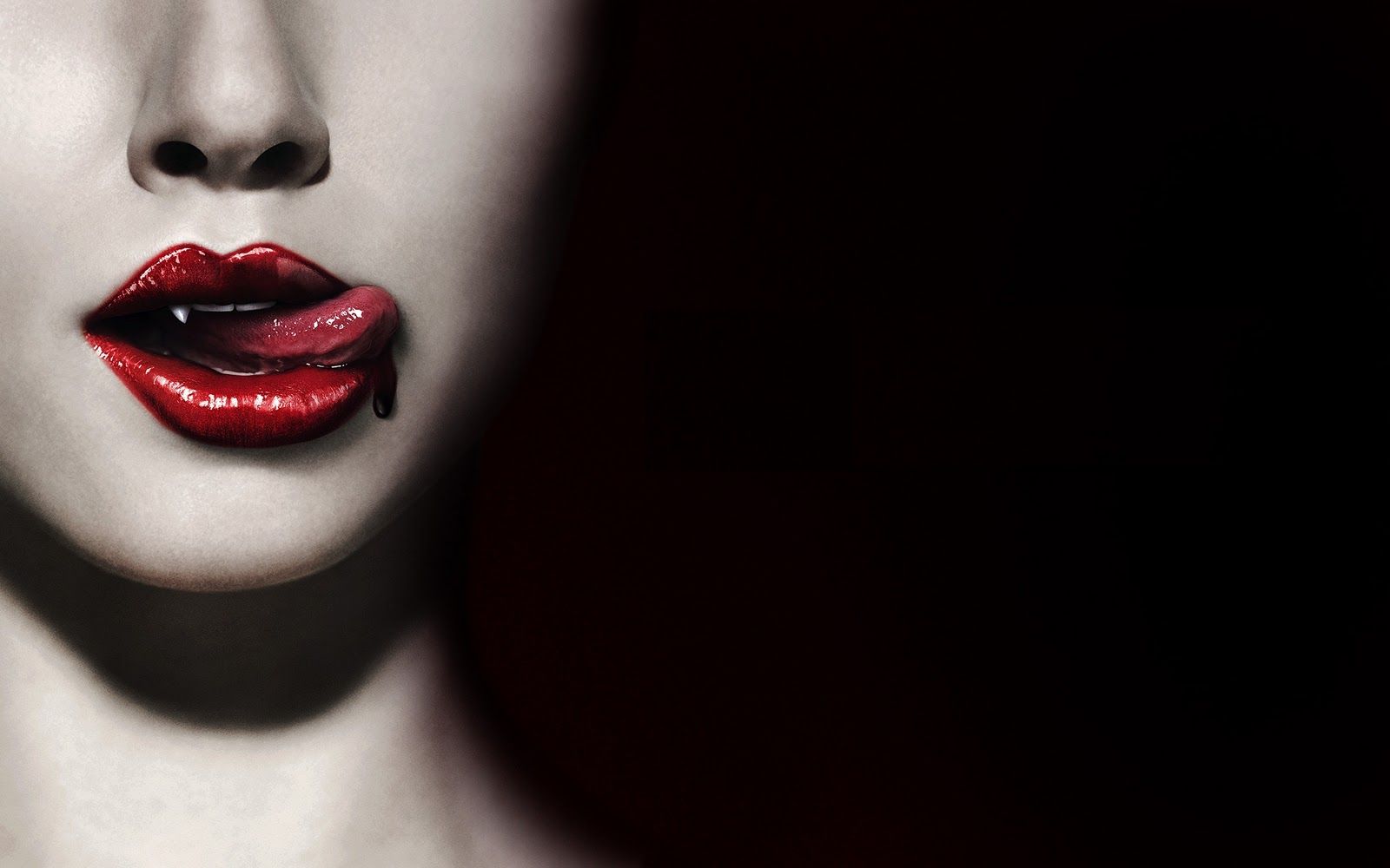 Женские вампирские губы