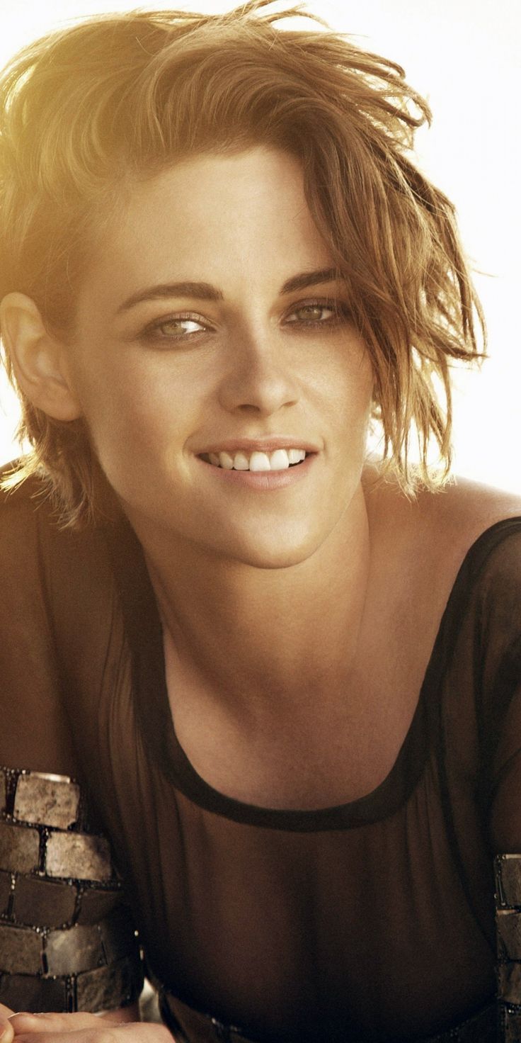 breathtaking wallpaper Kristen Stewart, gorgeous, smile, outdoor