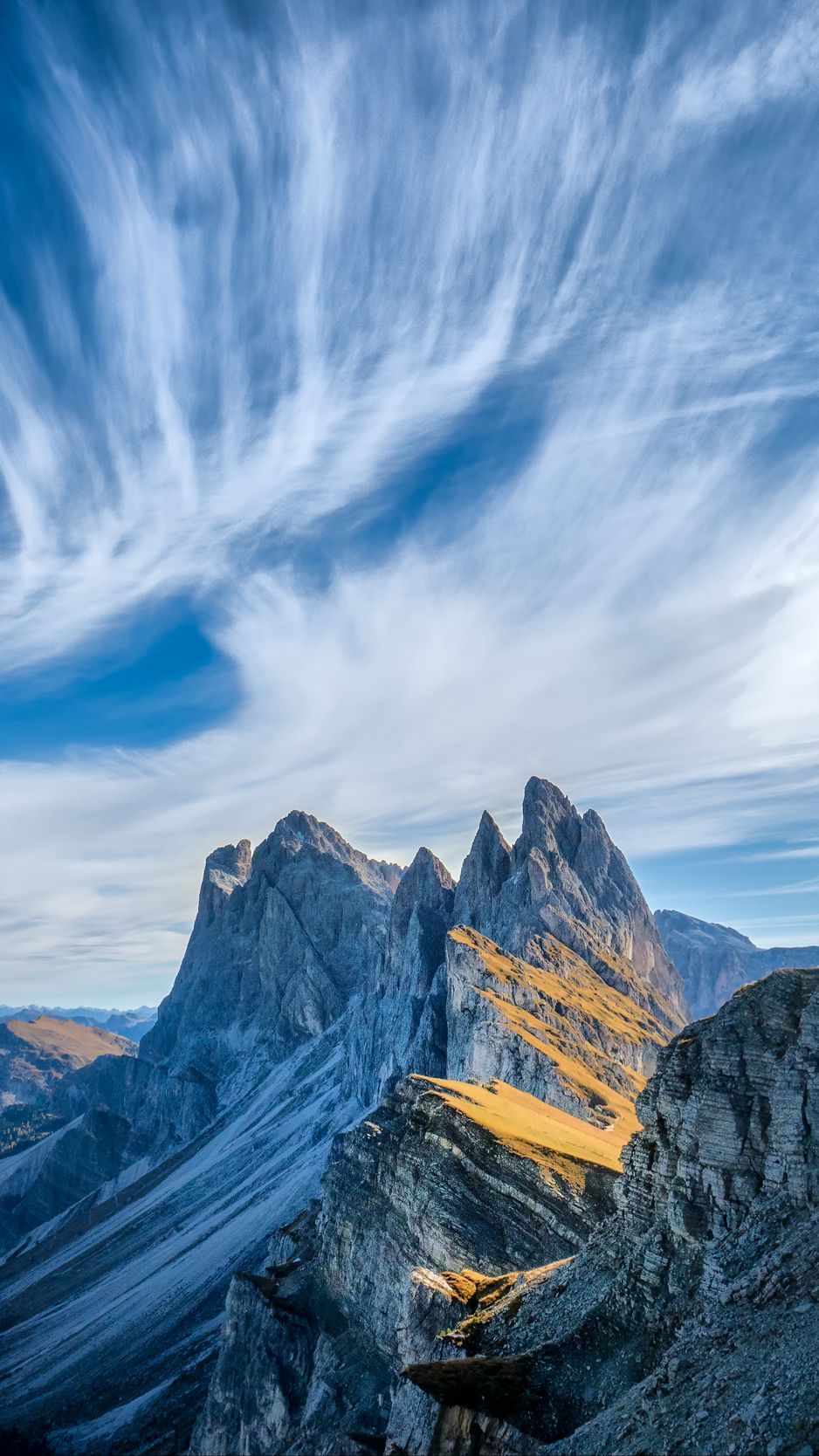 Download wallpaper 938x1668 italy, mountains, cliffs, clouds