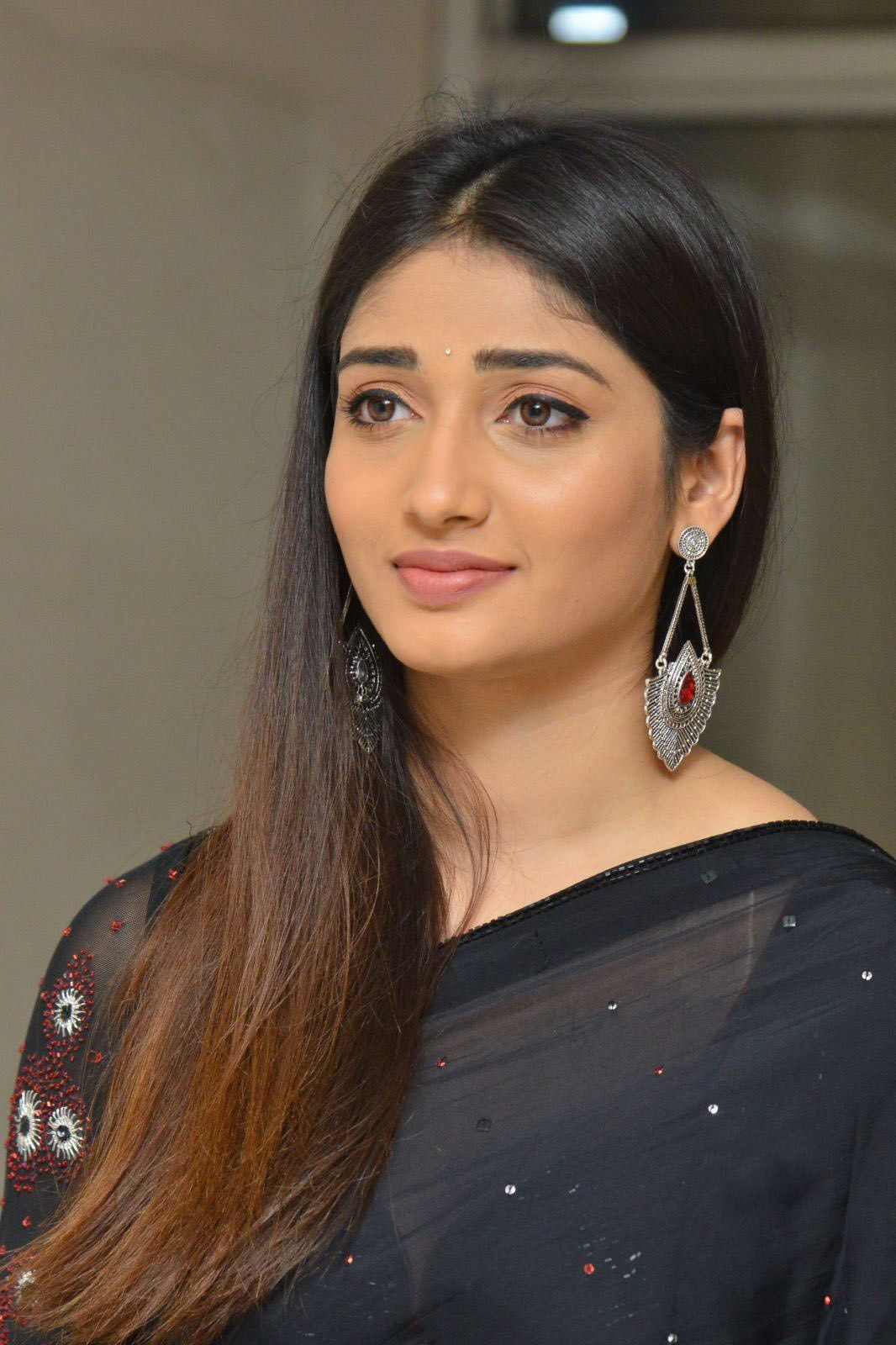 Actress Priya Vadlamani Photo at .cineglams.com