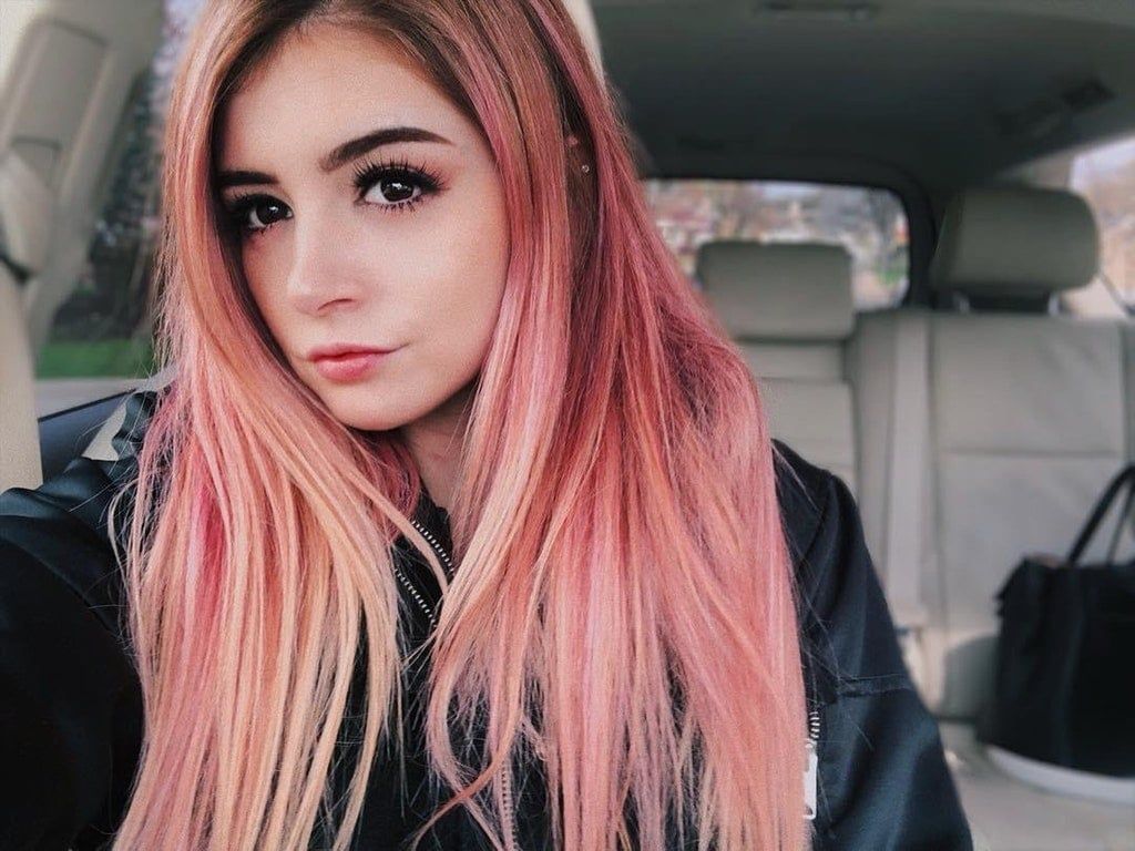 Chrissy Costanza HD Pic 2018 Wallpaper